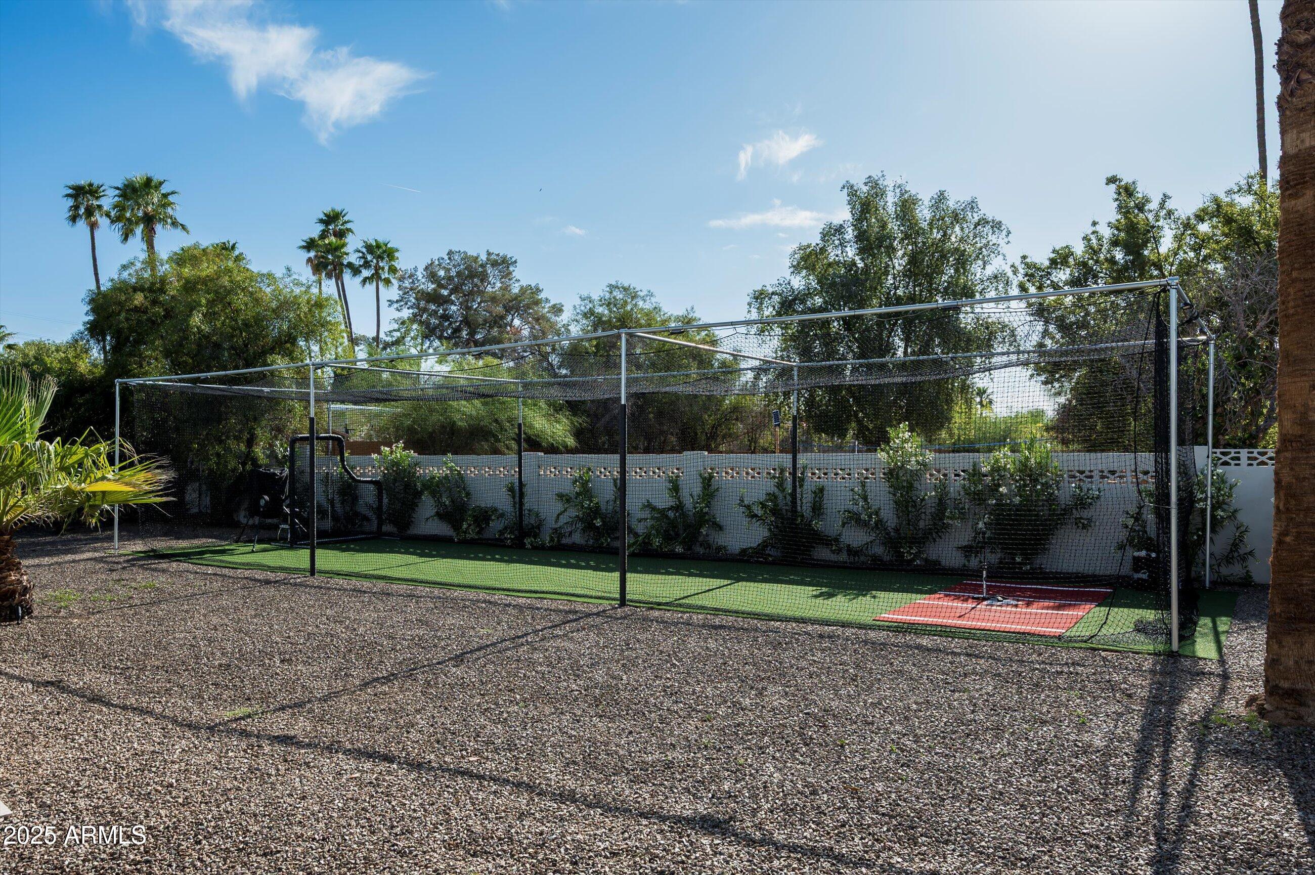 LA TIERRA ESTATES AMD - Residential