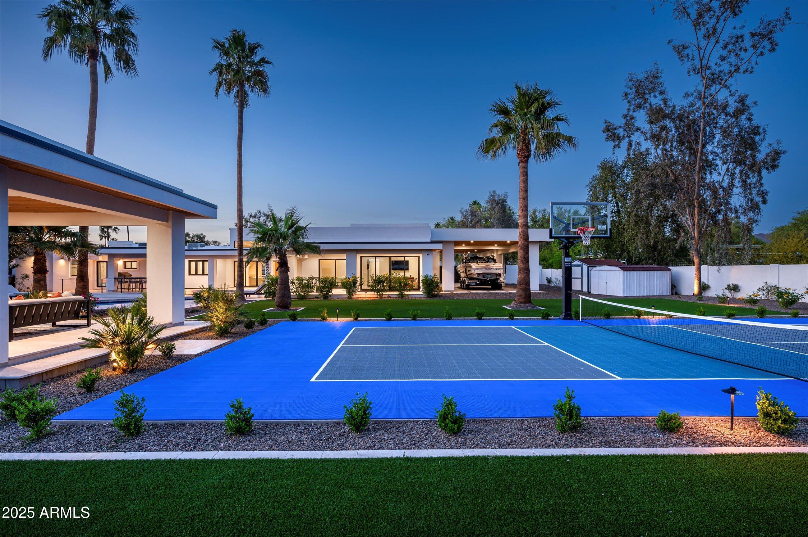 LA TIERRA ESTATES AMD - Residential