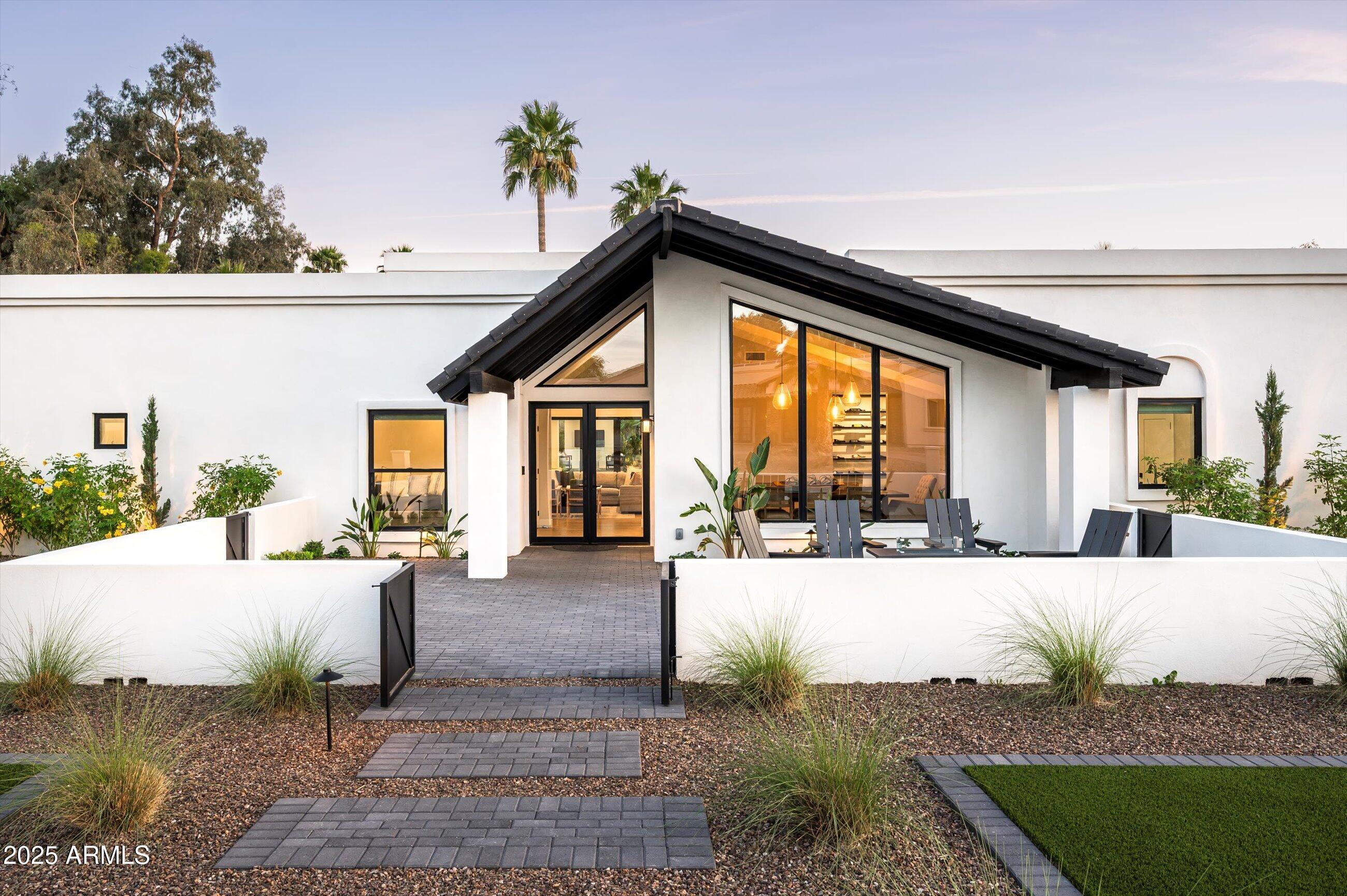 LA TIERRA ESTATES AMD - Residential