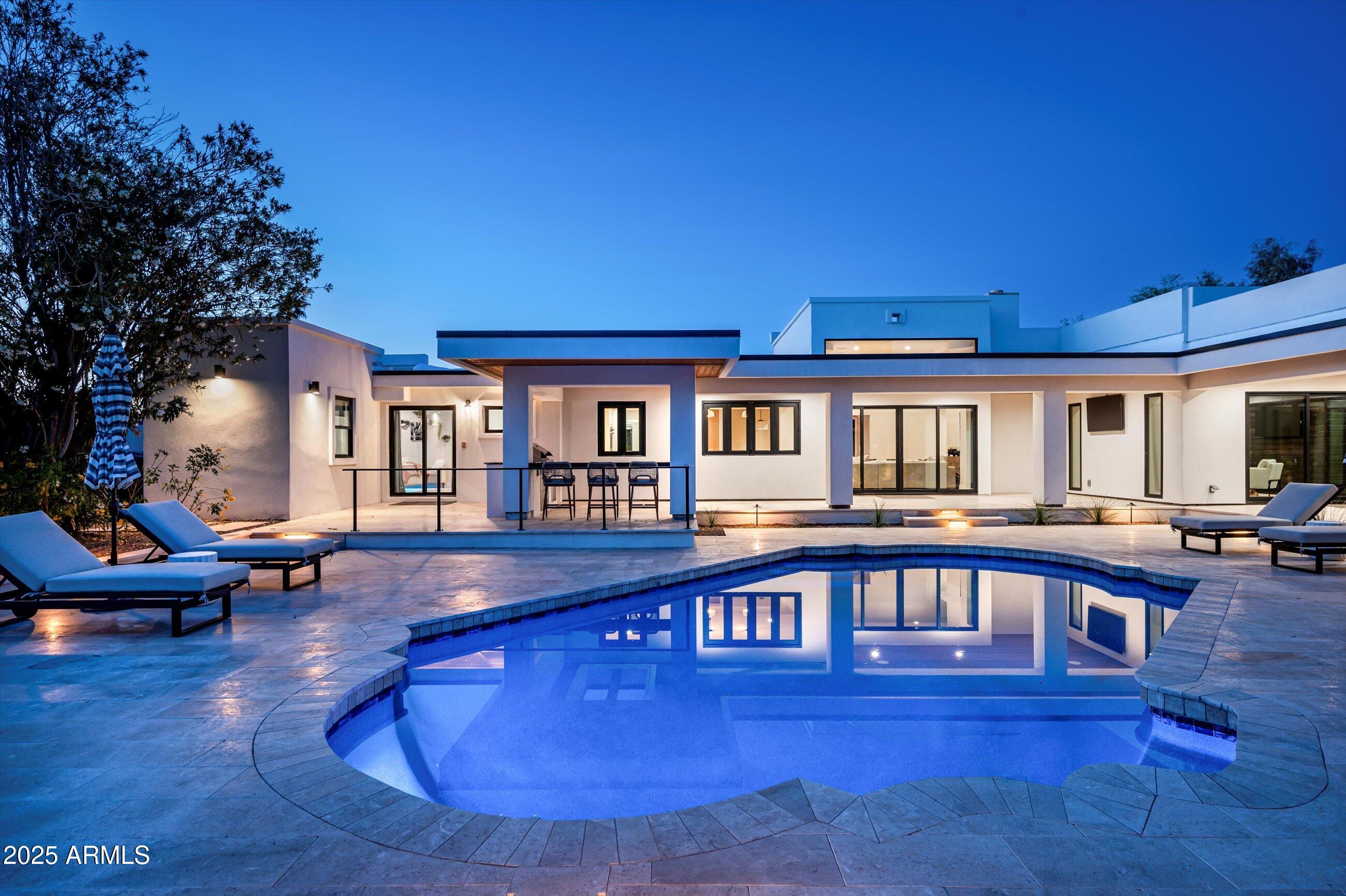 LA TIERRA ESTATES AMD - Residential