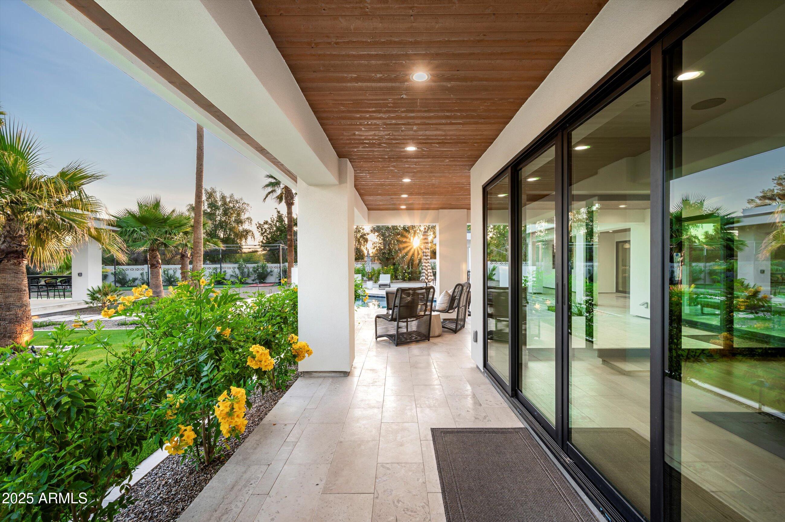 LA TIERRA ESTATES AMD - Residential