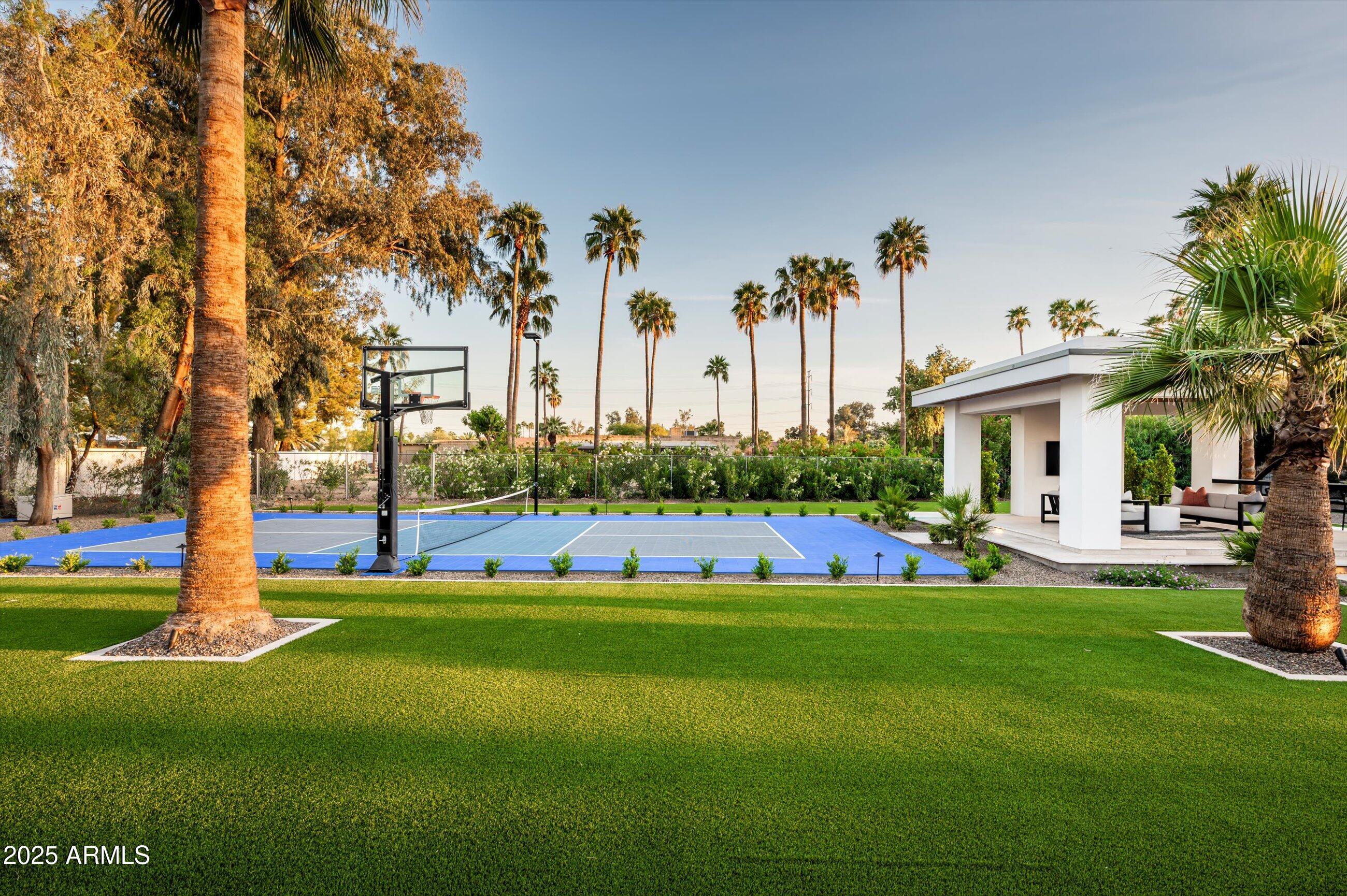 LA TIERRA ESTATES AMD - Residential