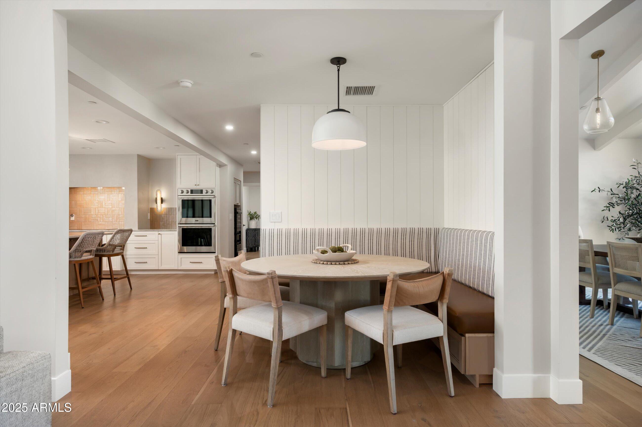 LA TIERRA ESTATES AMD - Residential
