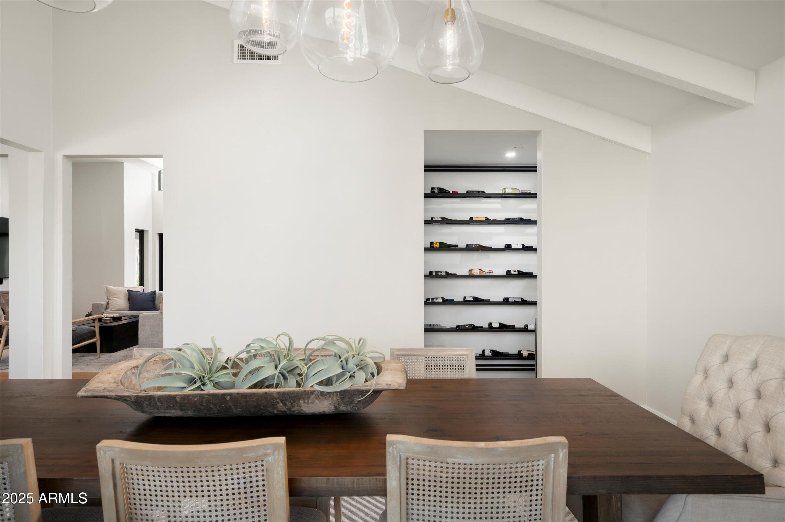 LA TIERRA ESTATES AMD - Residential