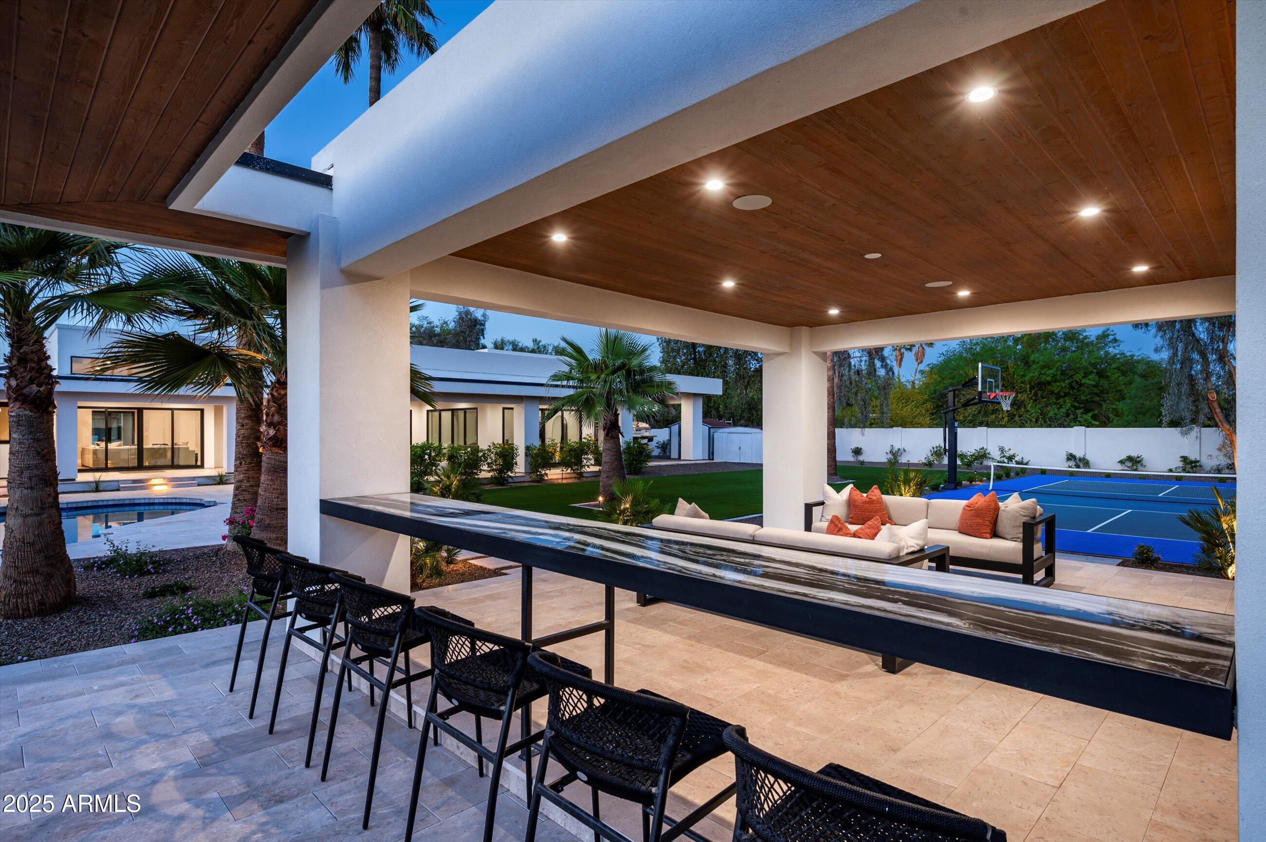 LA TIERRA ESTATES AMD - Residential