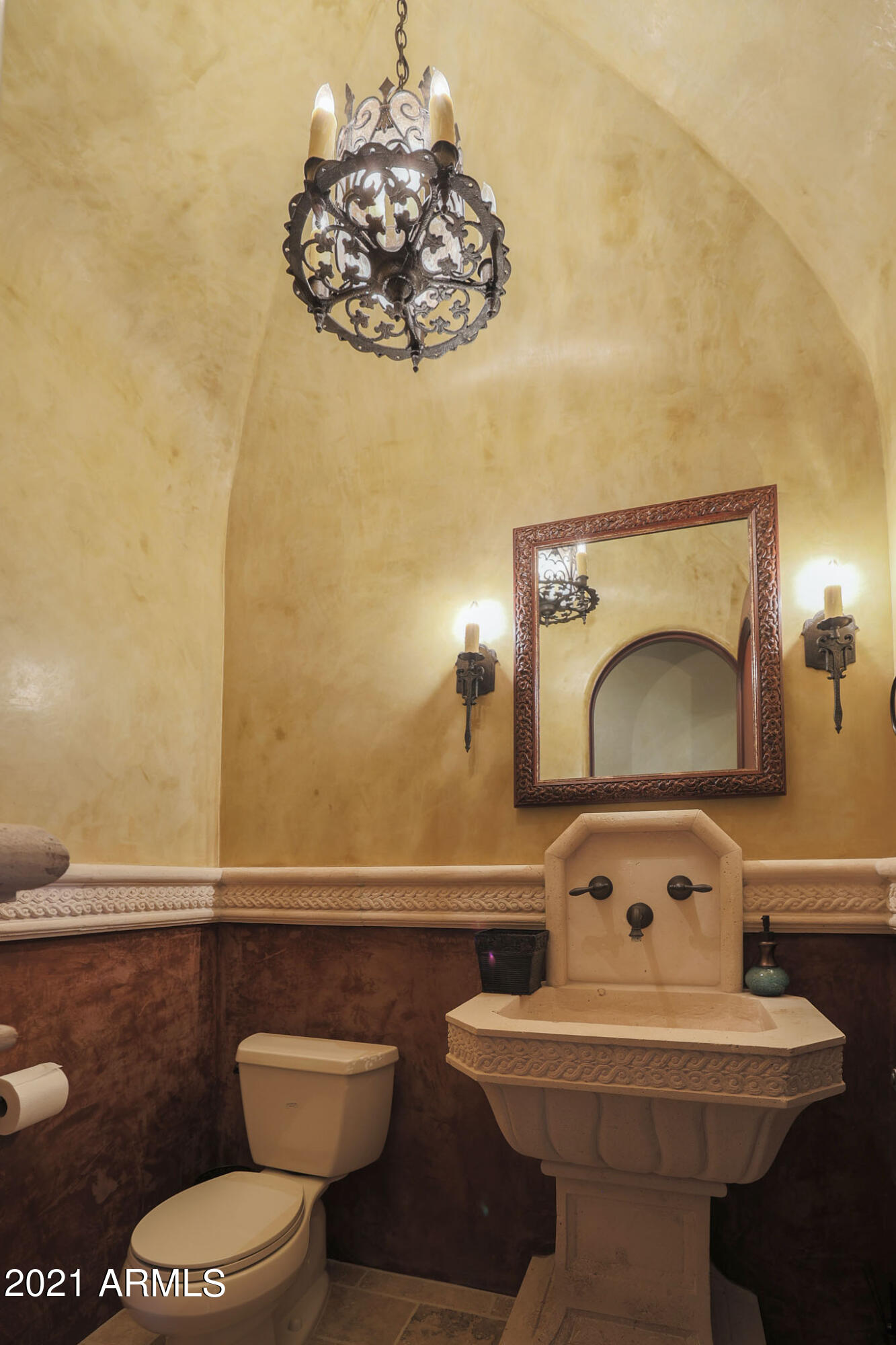 SCOTTSDALE MOUNTAIN - Residential