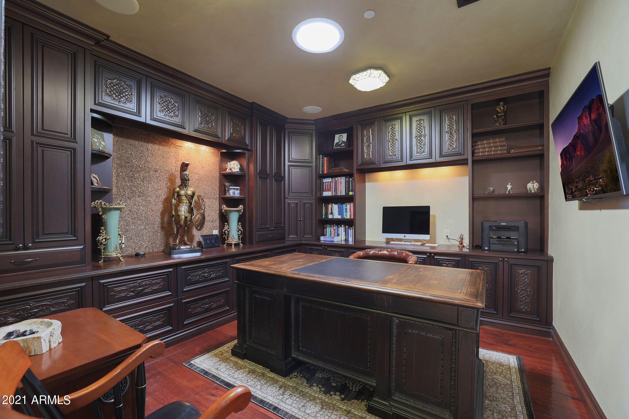 SCOTTSDALE MOUNTAIN - Residential
