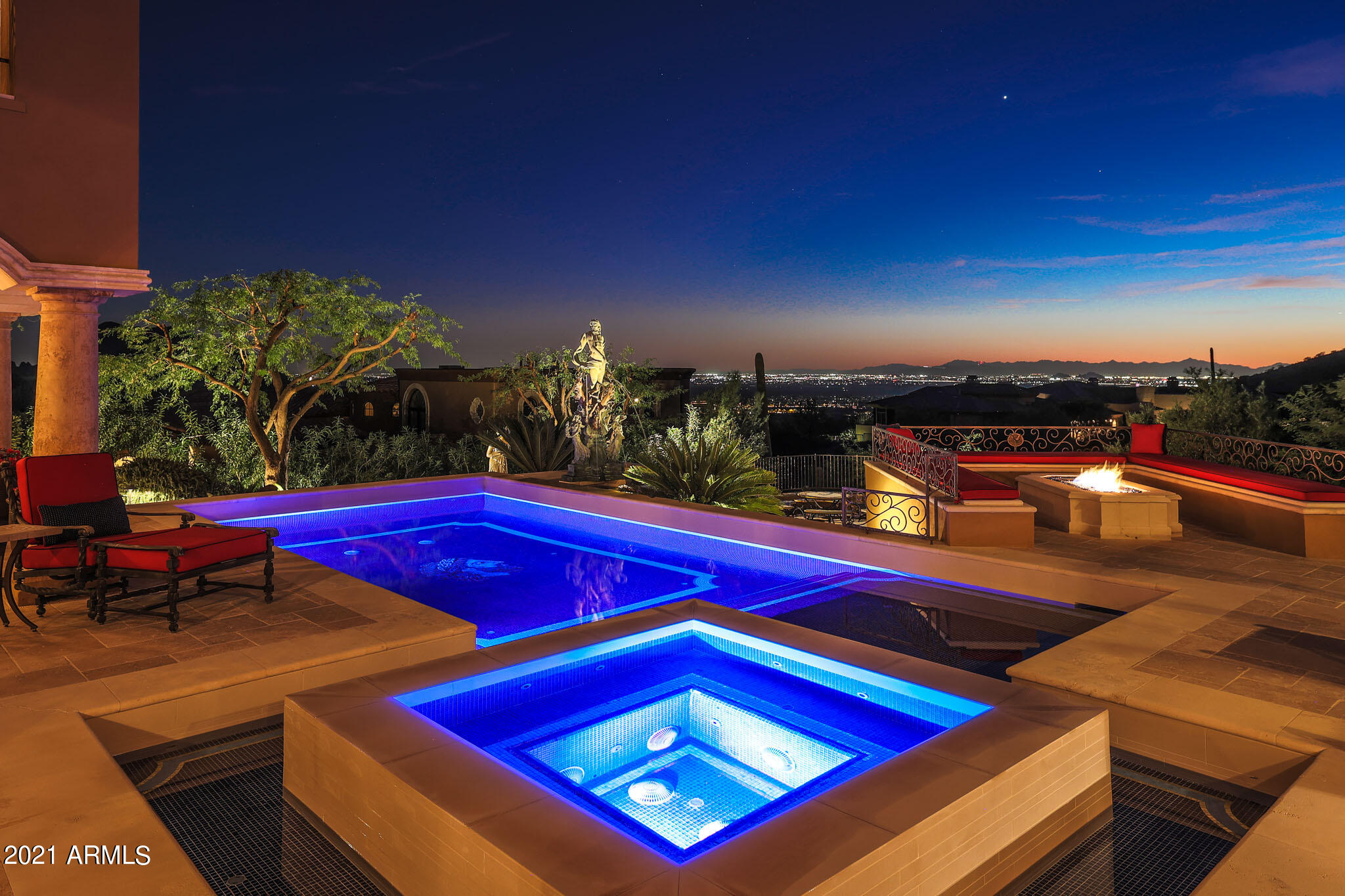 SCOTTSDALE MOUNTAIN - Residential
