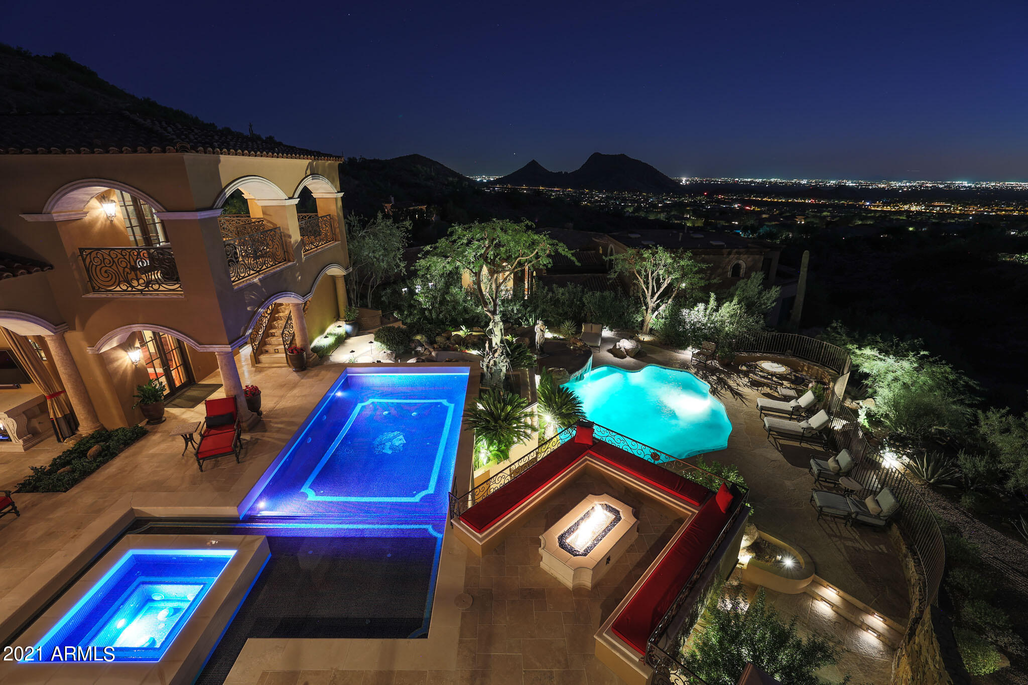 SCOTTSDALE MOUNTAIN - Residential