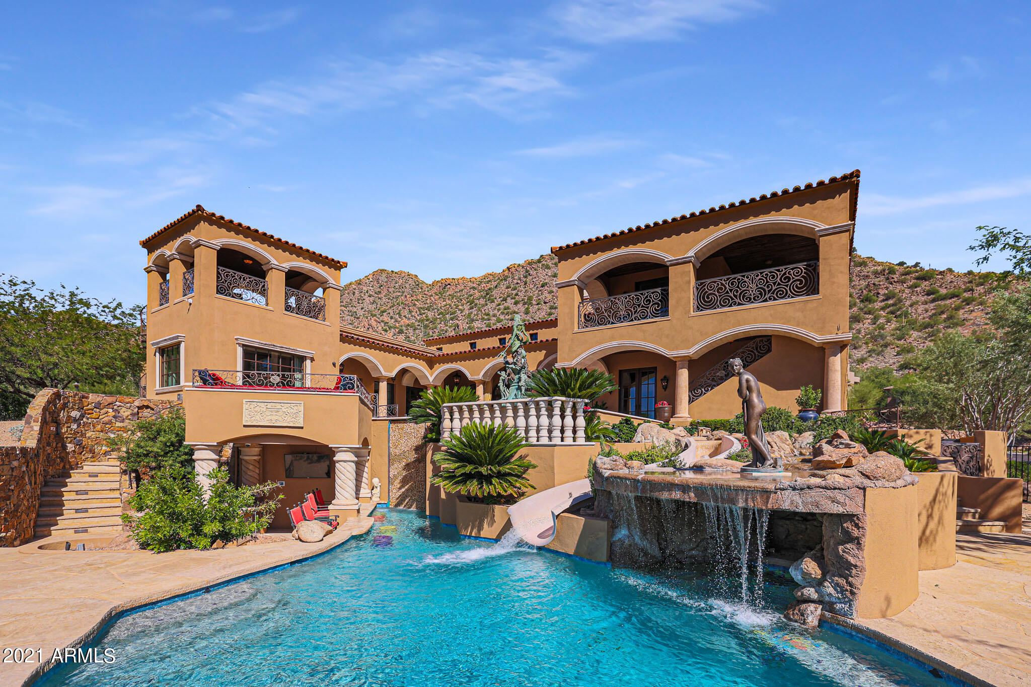 SCOTTSDALE MOUNTAIN - Residential