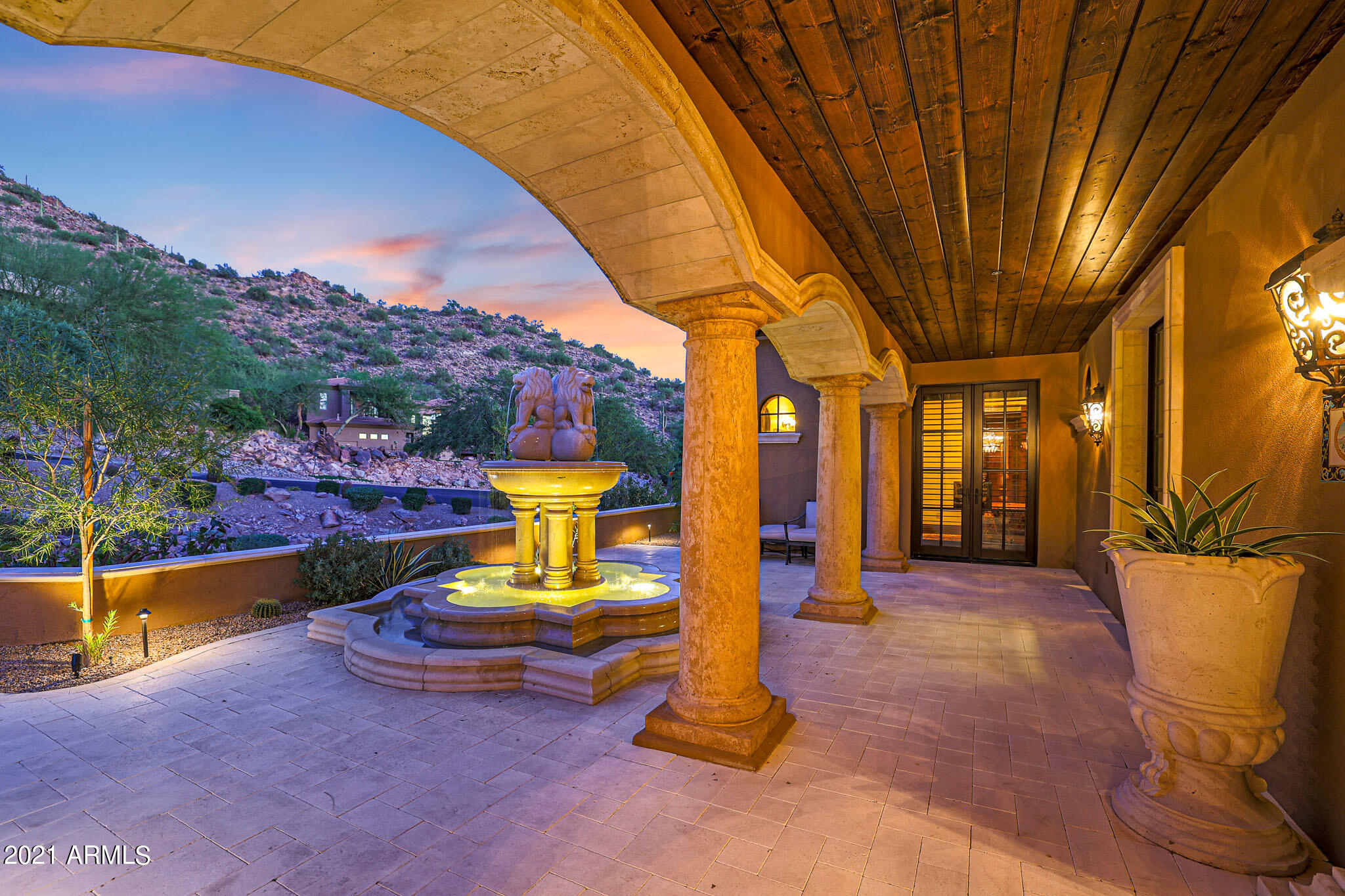 SCOTTSDALE MOUNTAIN - Residential