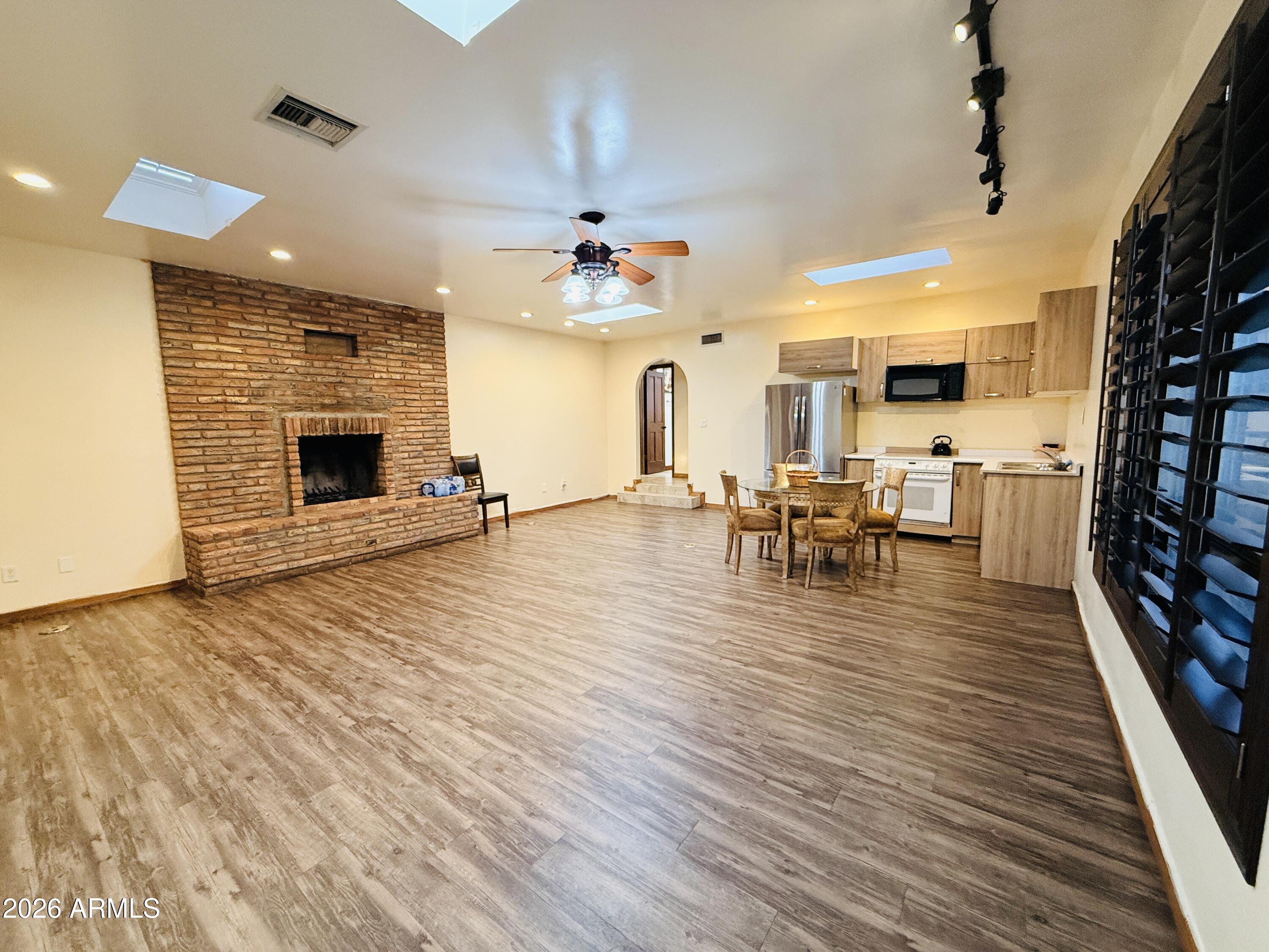 TOLSUN FARMS SUBDIVISION AMD - Residential