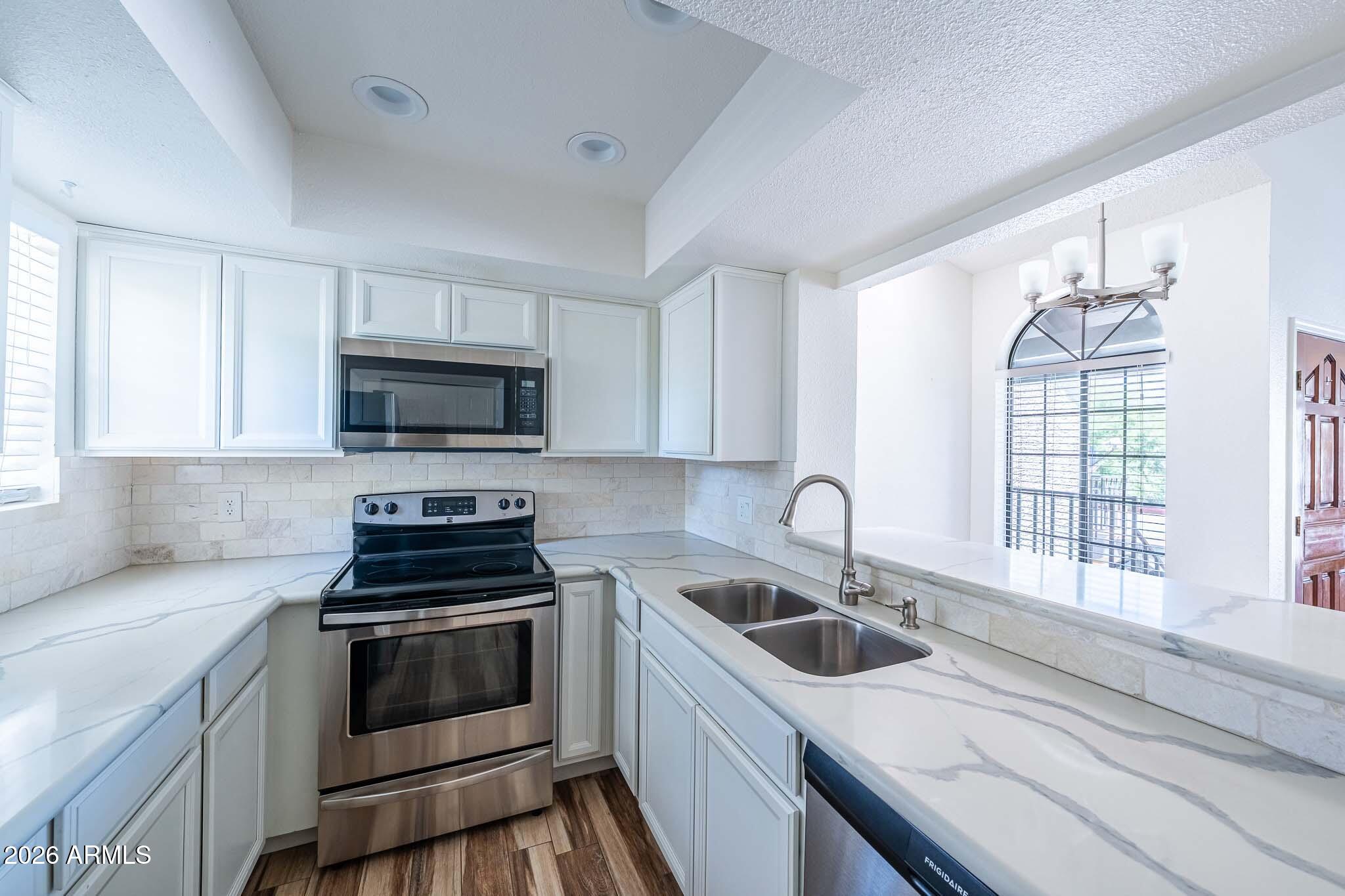 LA CONTESSA SECOND AMD - Residential Lease