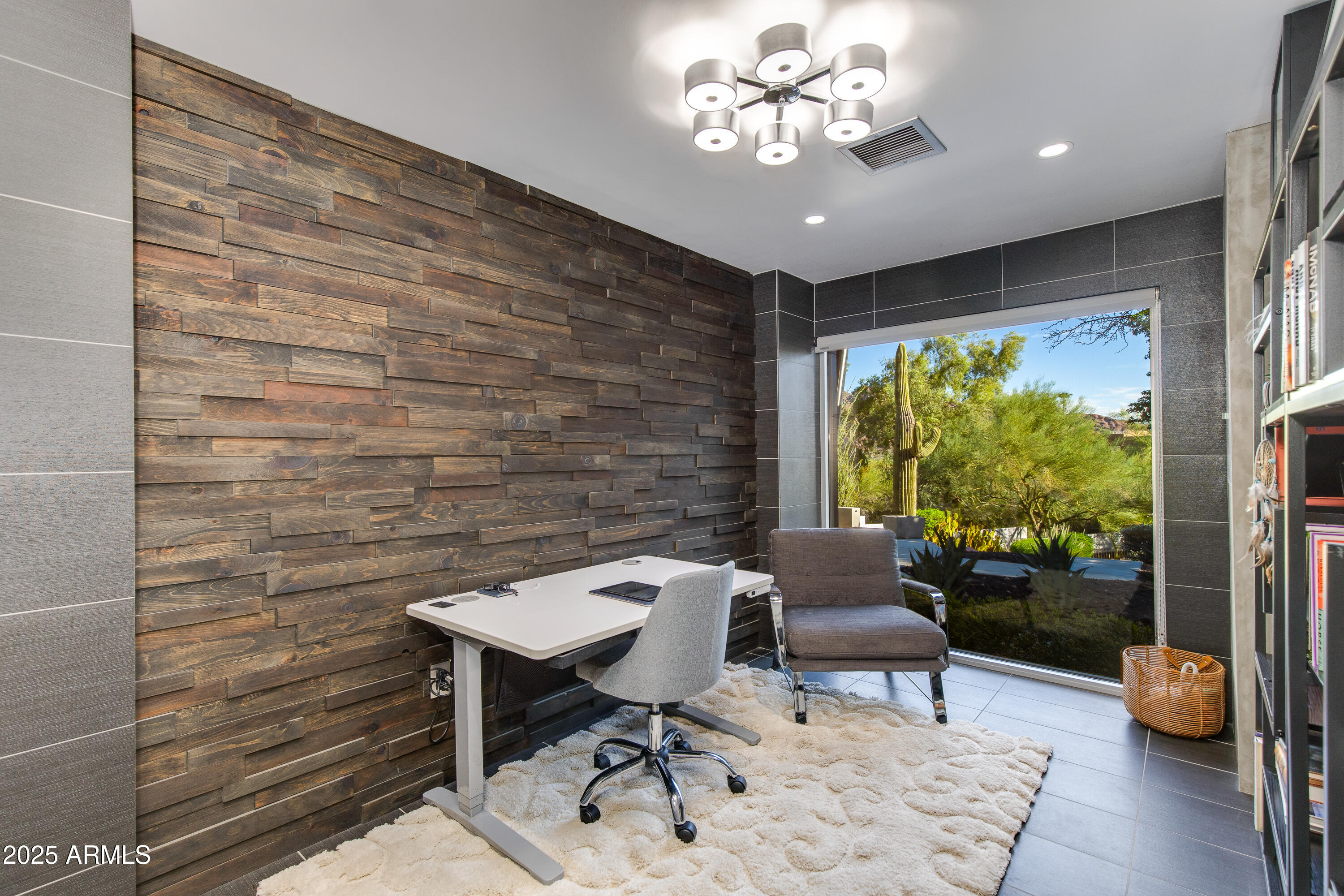 BRAECREST - Residential