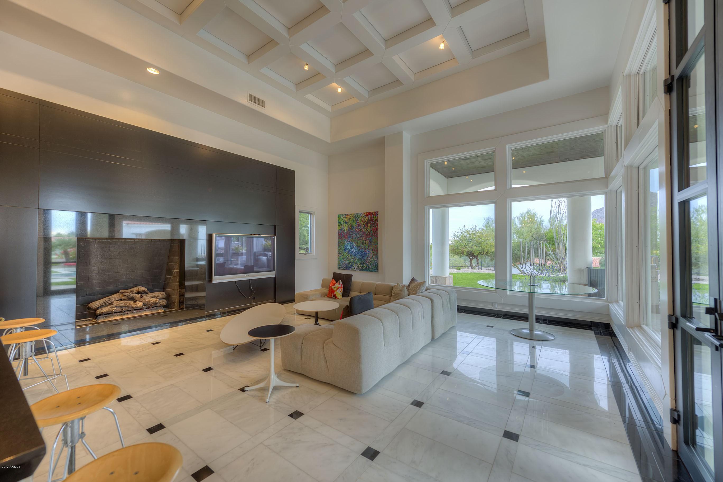 Las Estancias - Residential