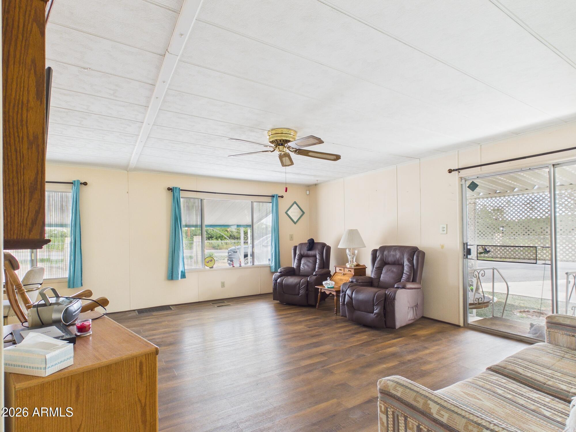 Twin Knolls Mobile home villa - 55+ Age Restriction - Residential
