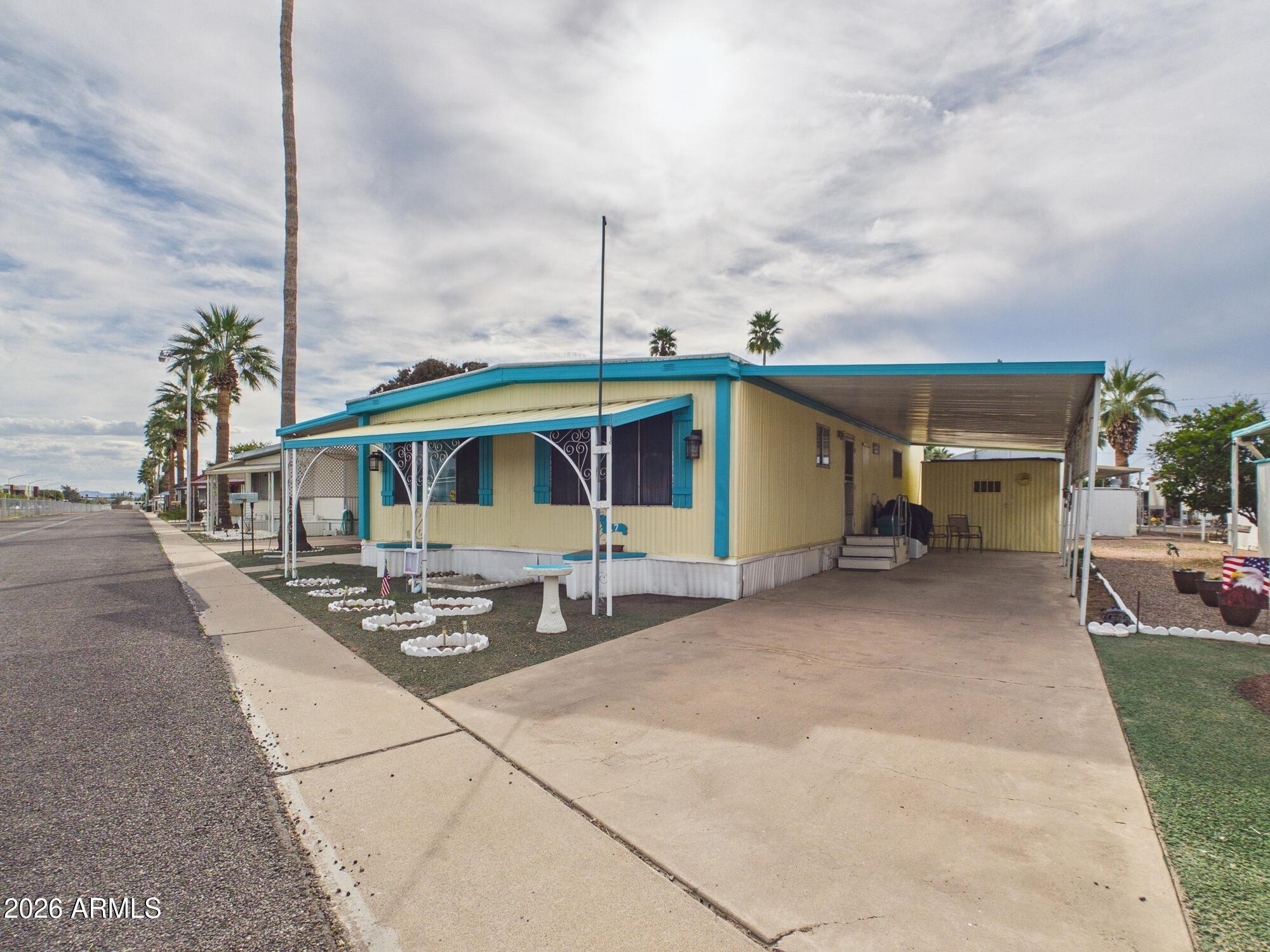 Twin Knolls Mobile home villa - 55+ Age Restriction - Residential