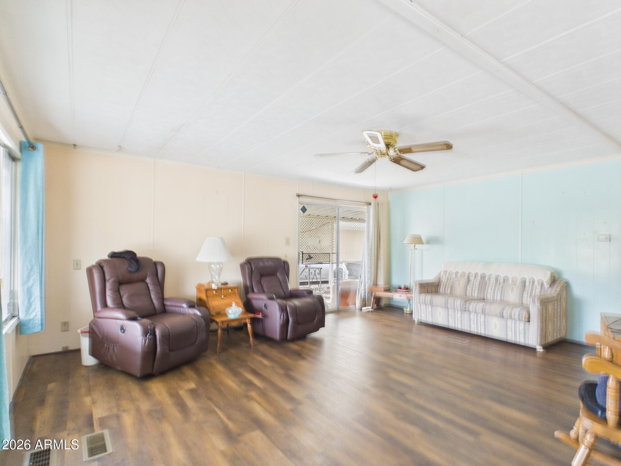 Twin Knolls Mobile home villa - 55+ Age Restriction - Residential