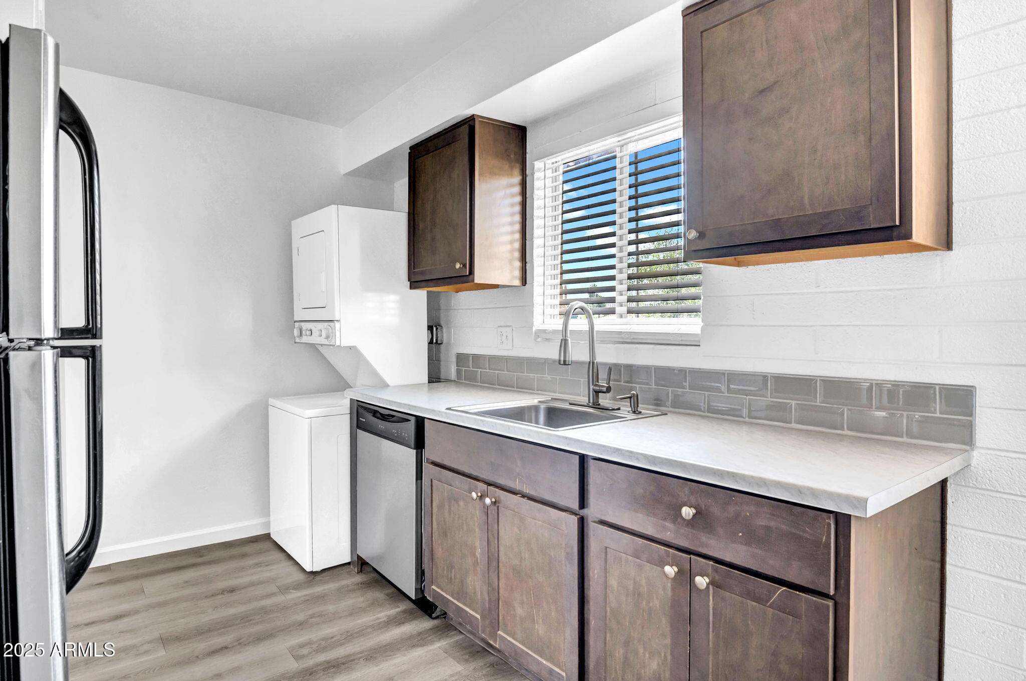 MESA CITY ARIZONA - Residential Income