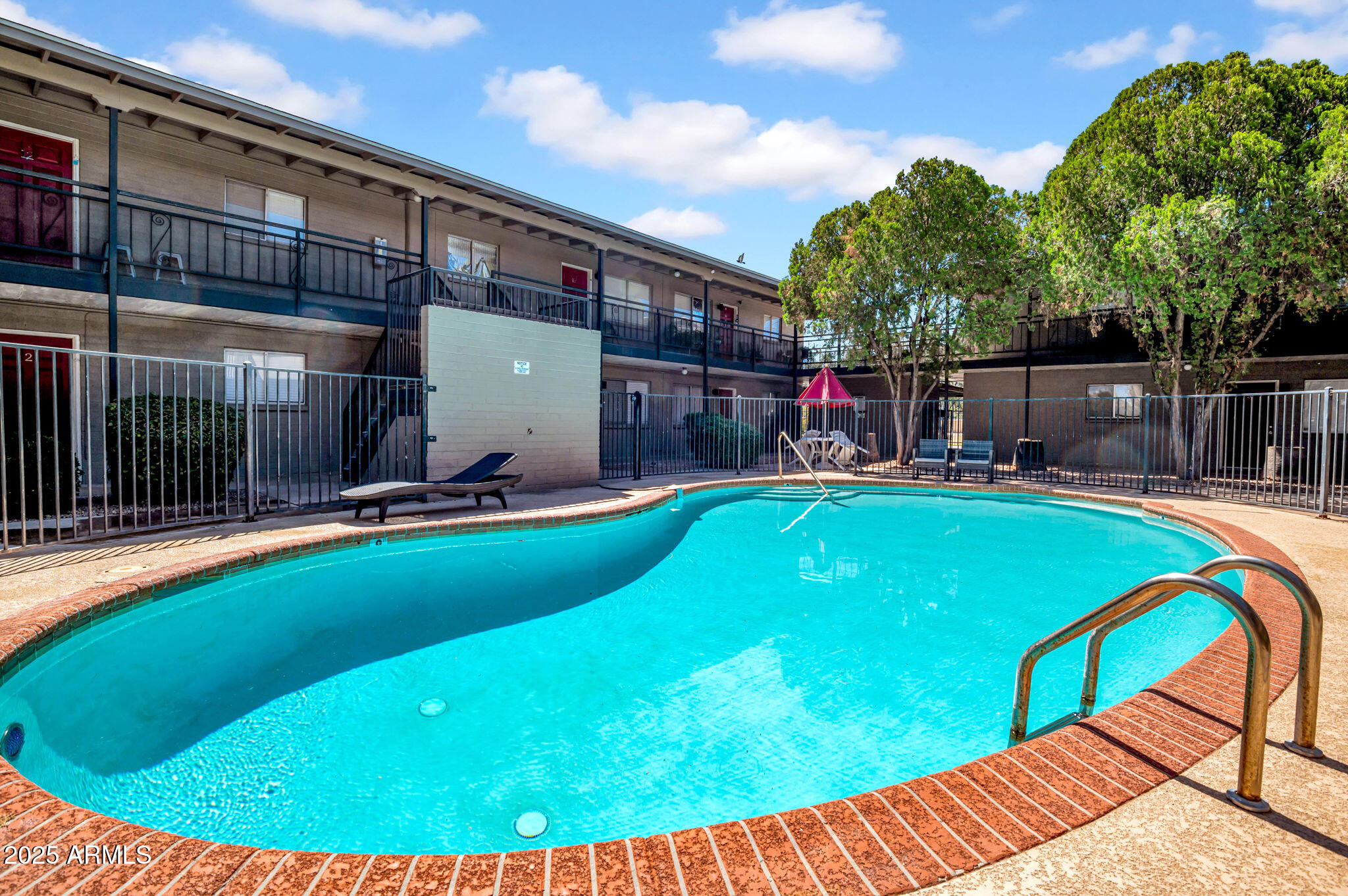 MESA CITY ARIZONA - Residential Income