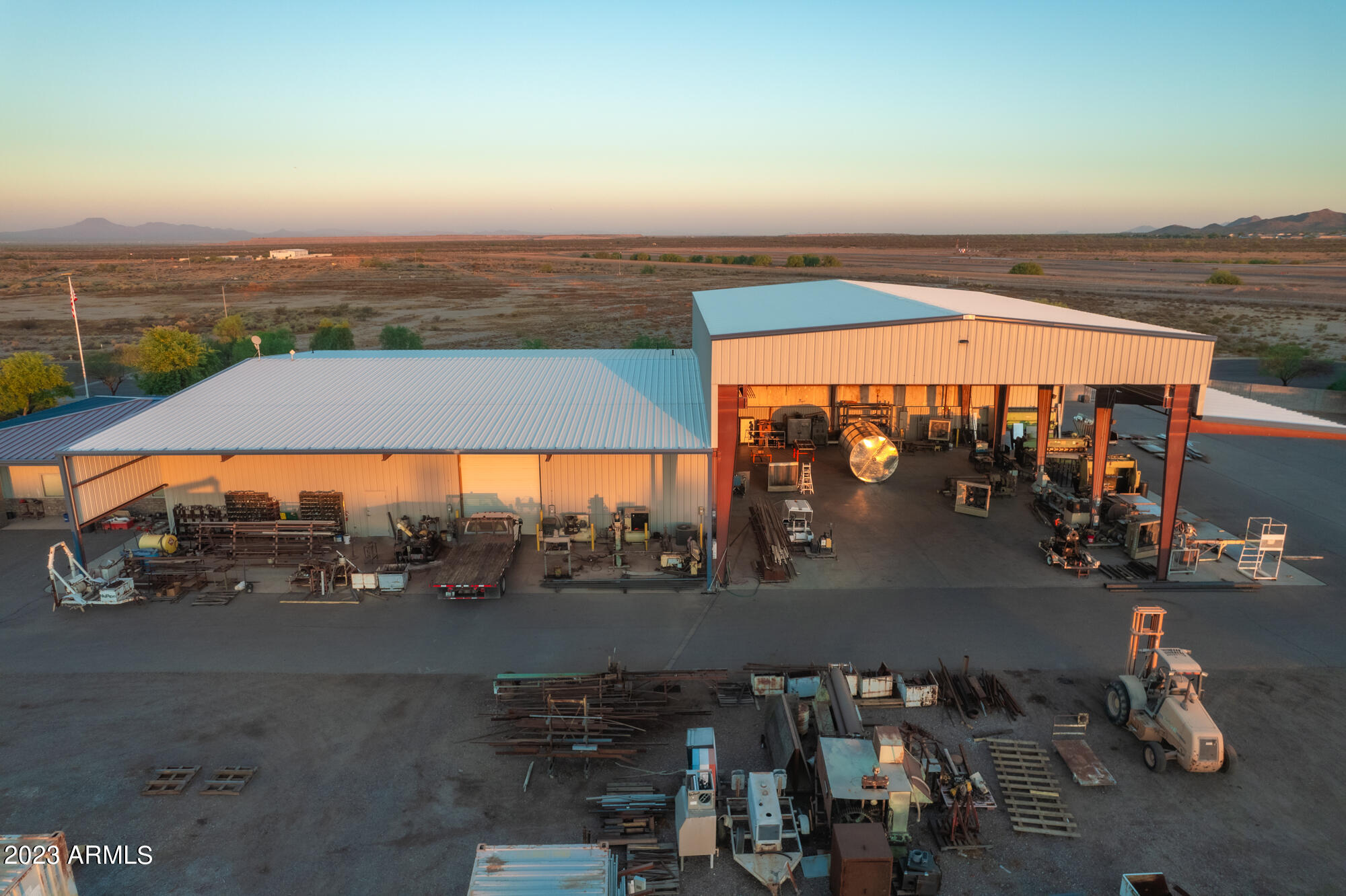 DONOVAN M KRAMER SR IND PK @ THE AIRPT PH II PAR H - Commercial Sale