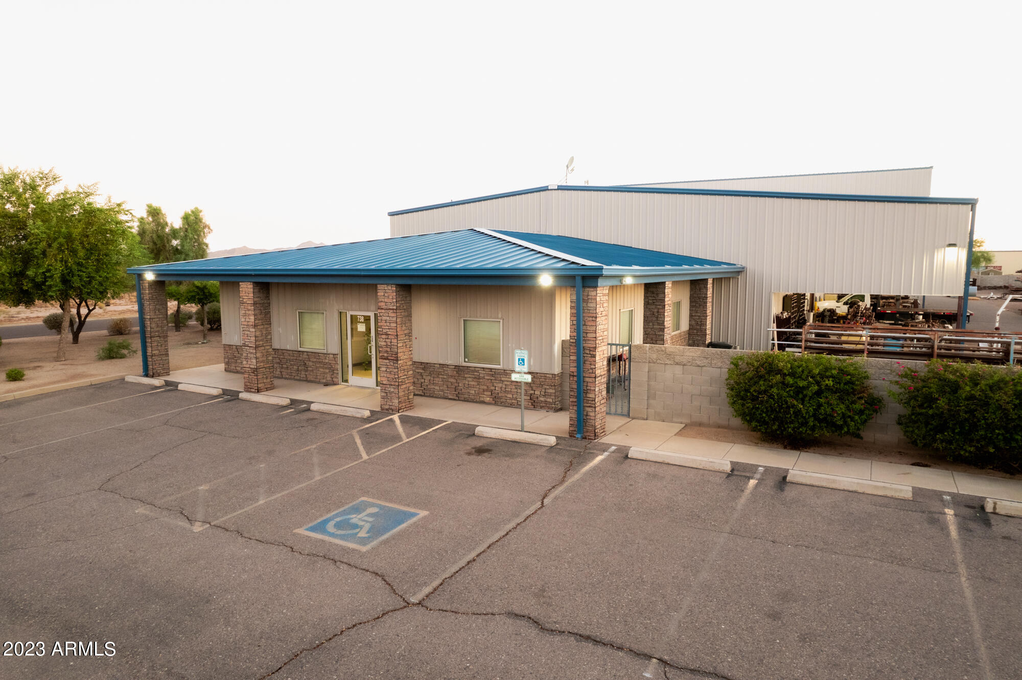 DONOVAN M KRAMER SR IND PK @ THE AIRPT PH II PAR H - Commercial Sale