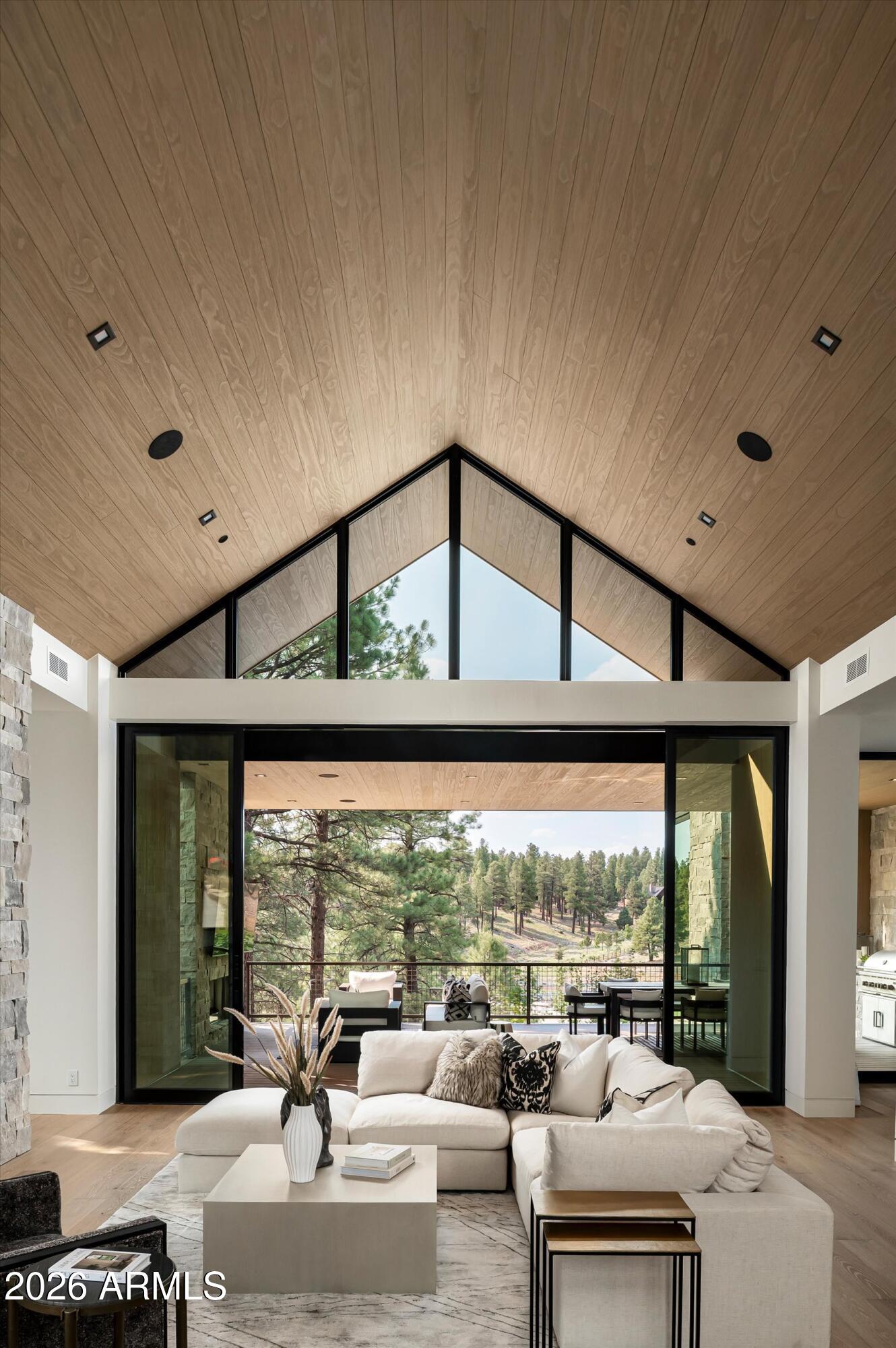 ESTATES AT PINE CANYON 5 - Residential