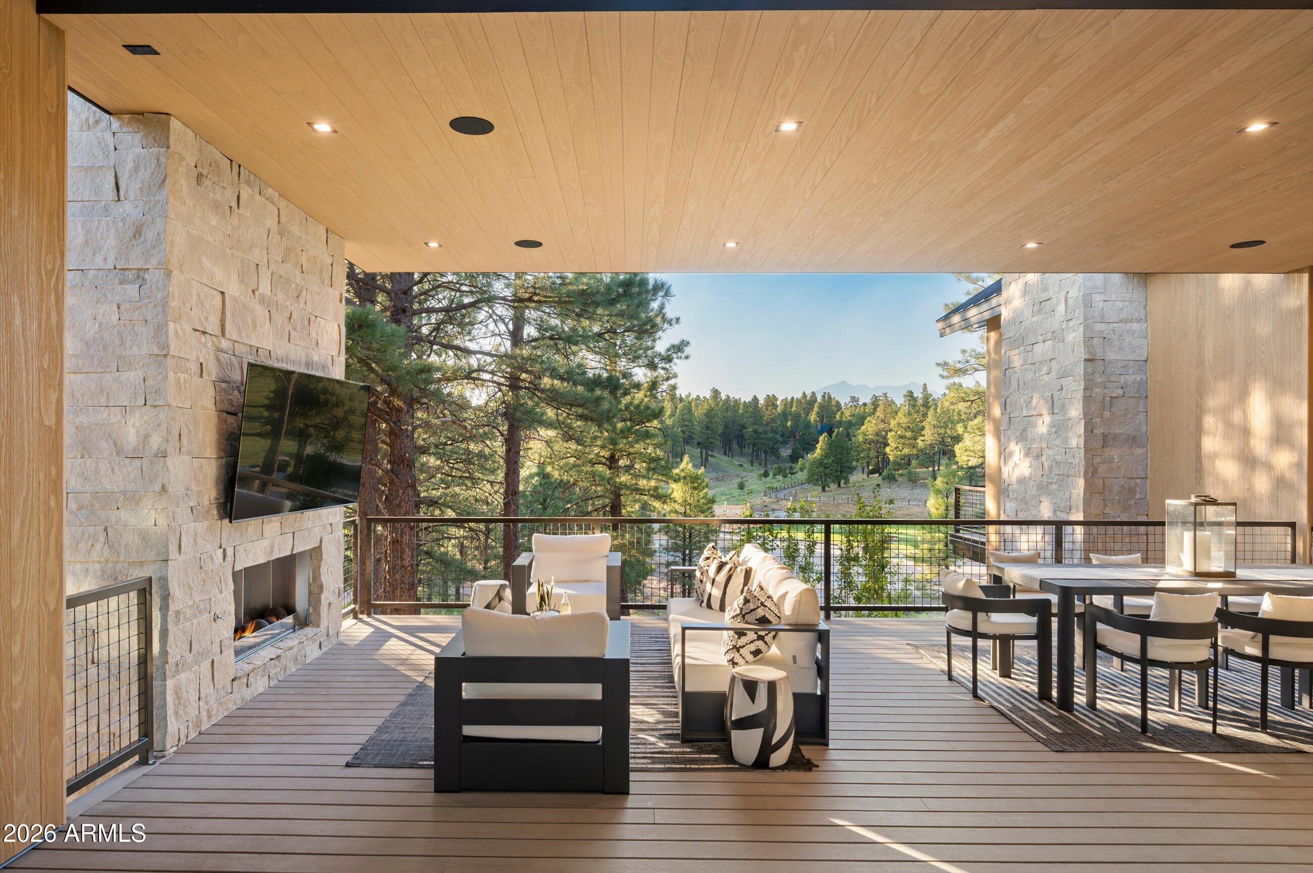 ESTATES AT PINE CANYON 5 - Residential