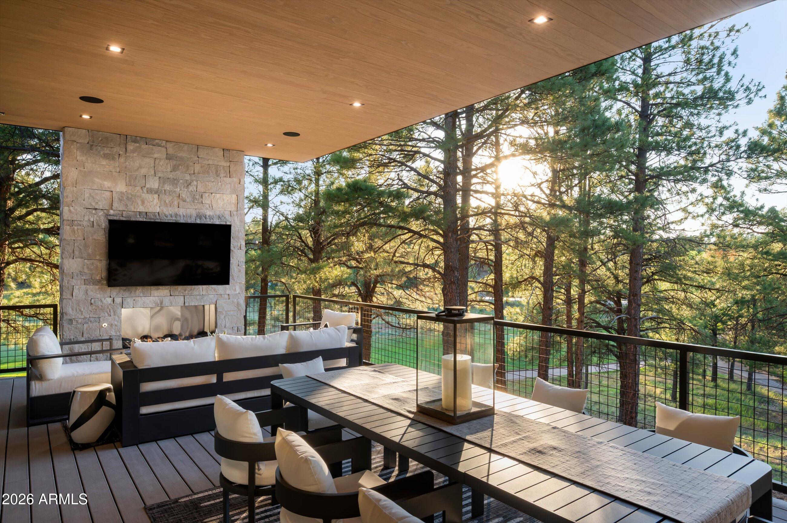 ESTATES AT PINE CANYON 5 - Residential