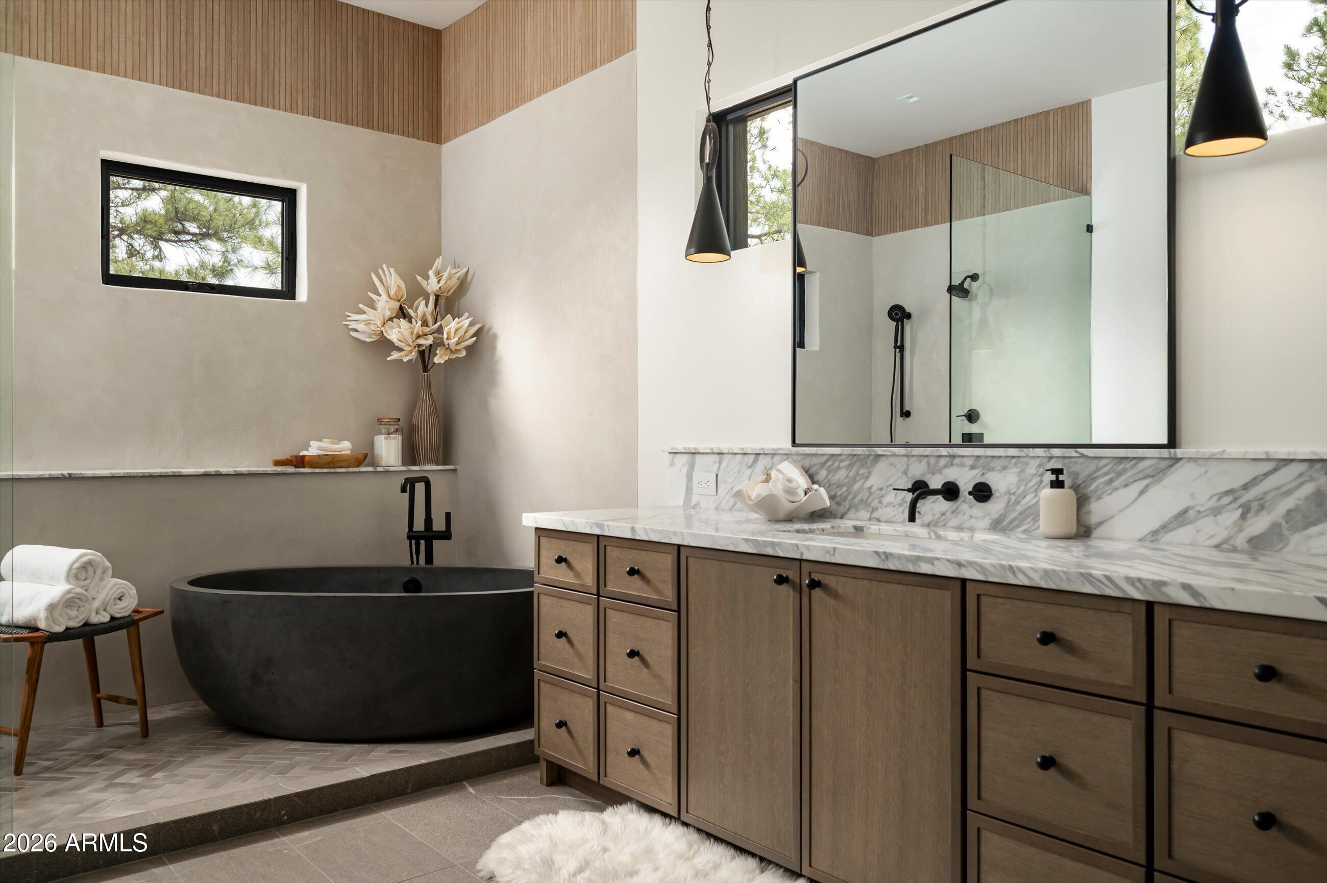 ESTATES AT PINE CANYON 5 - Residential