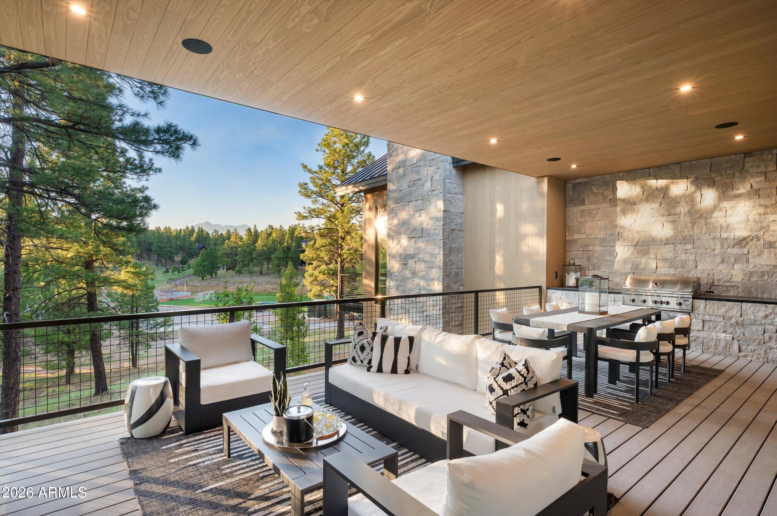 ESTATES AT PINE CANYON 5 - Residential