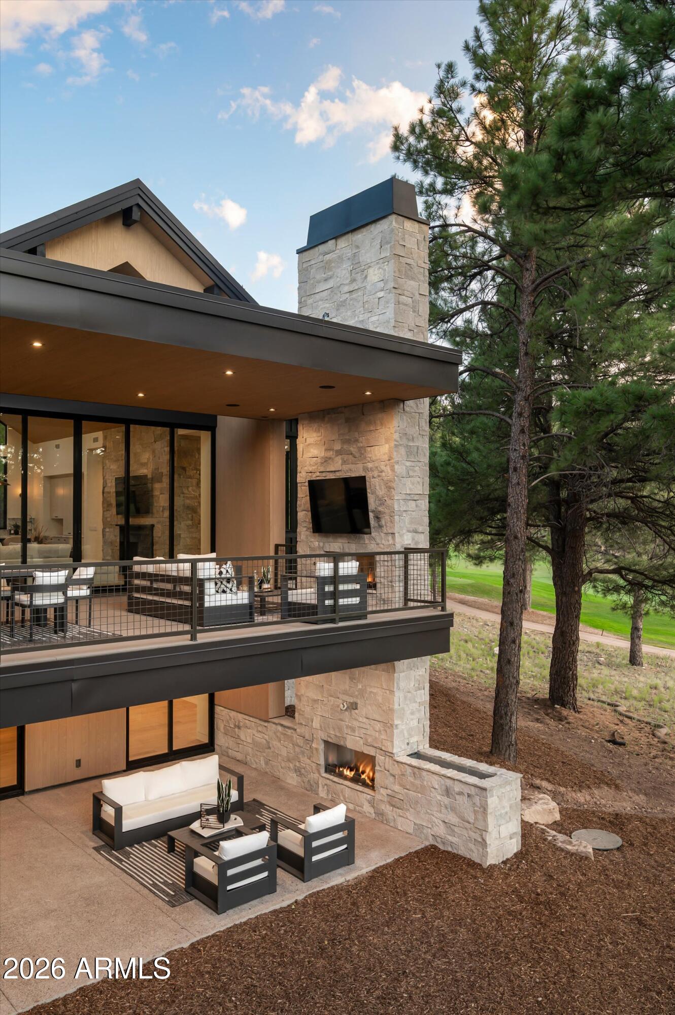 ESTATES AT PINE CANYON 5 - Residential