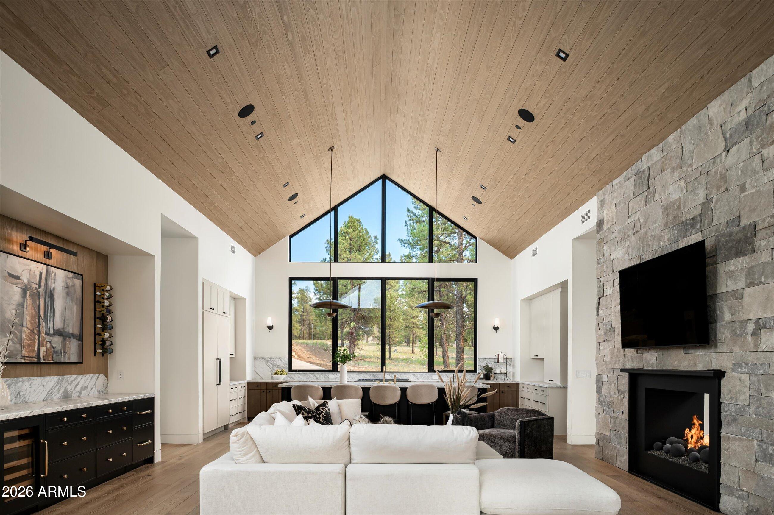 ESTATES AT PINE CANYON 5 - Residential