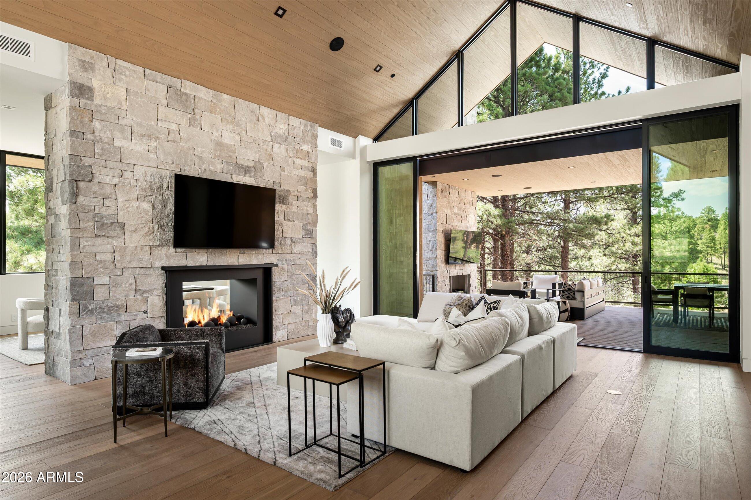 ESTATES AT PINE CANYON 5 - Residential