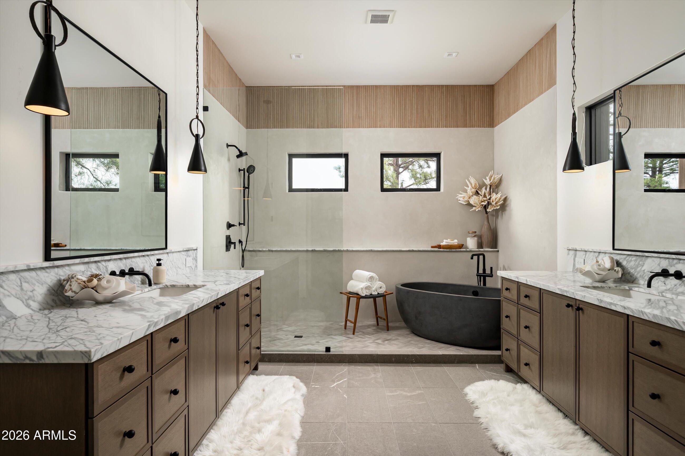 ESTATES AT PINE CANYON 5 - Residential