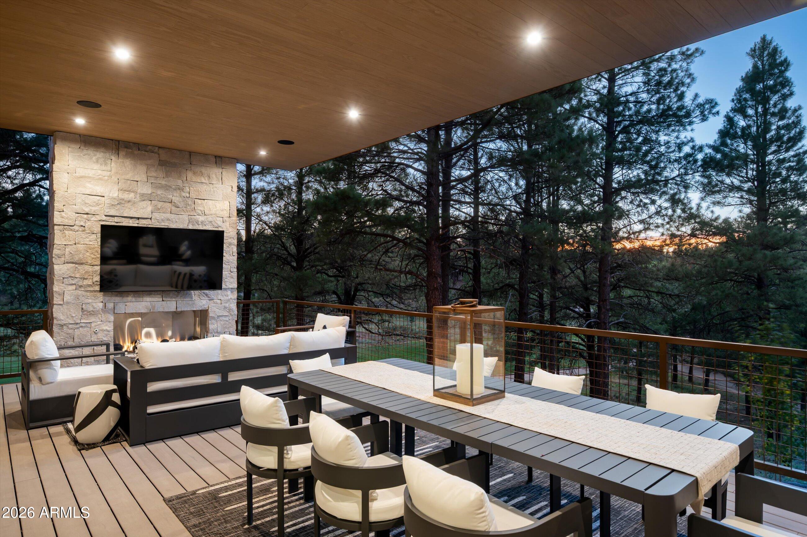 ESTATES AT PINE CANYON 5 - Residential