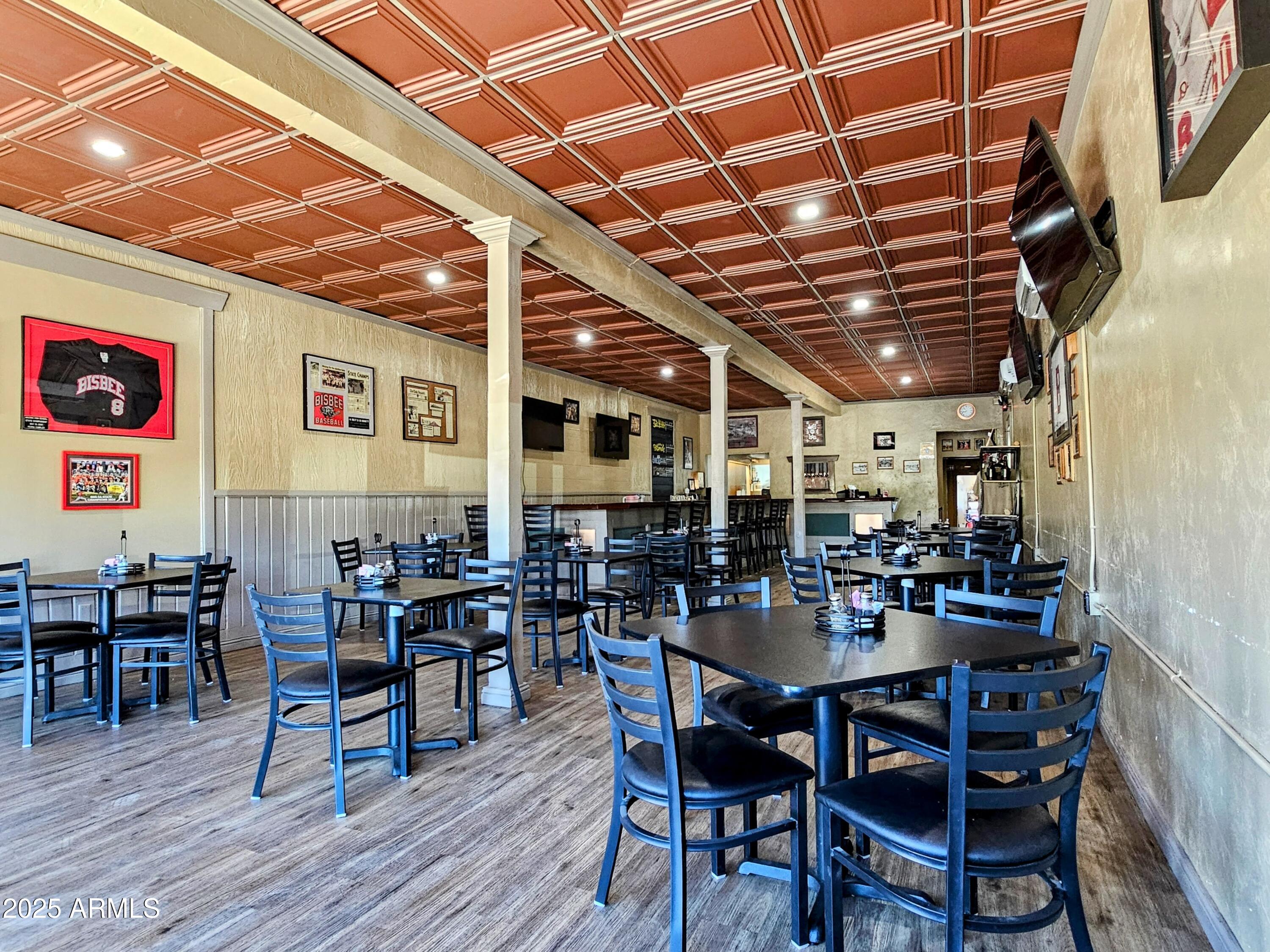 WARREN - Commercial Sale