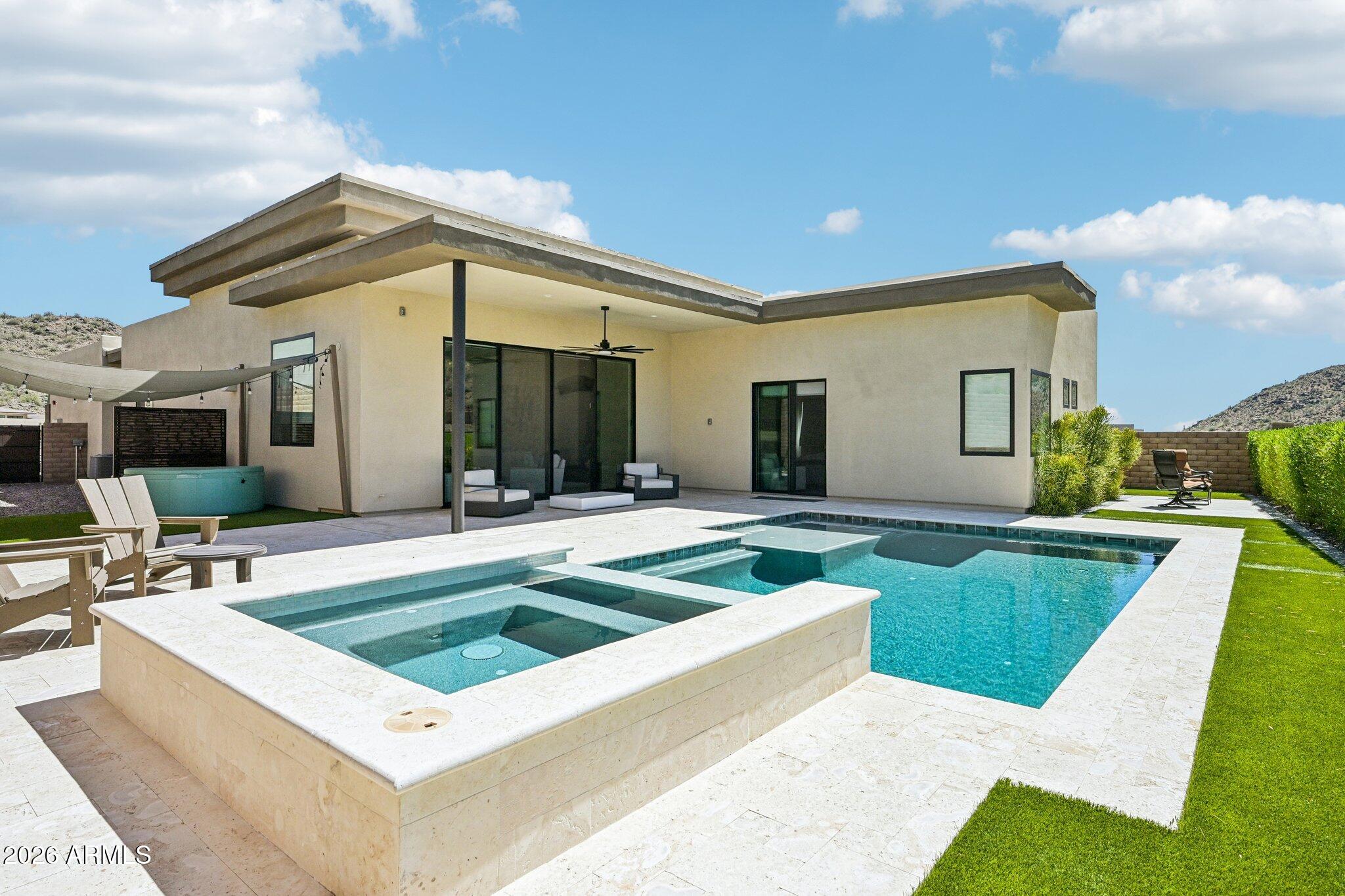 ADERO CANYON PARCEL 5 REPLAT - Residential