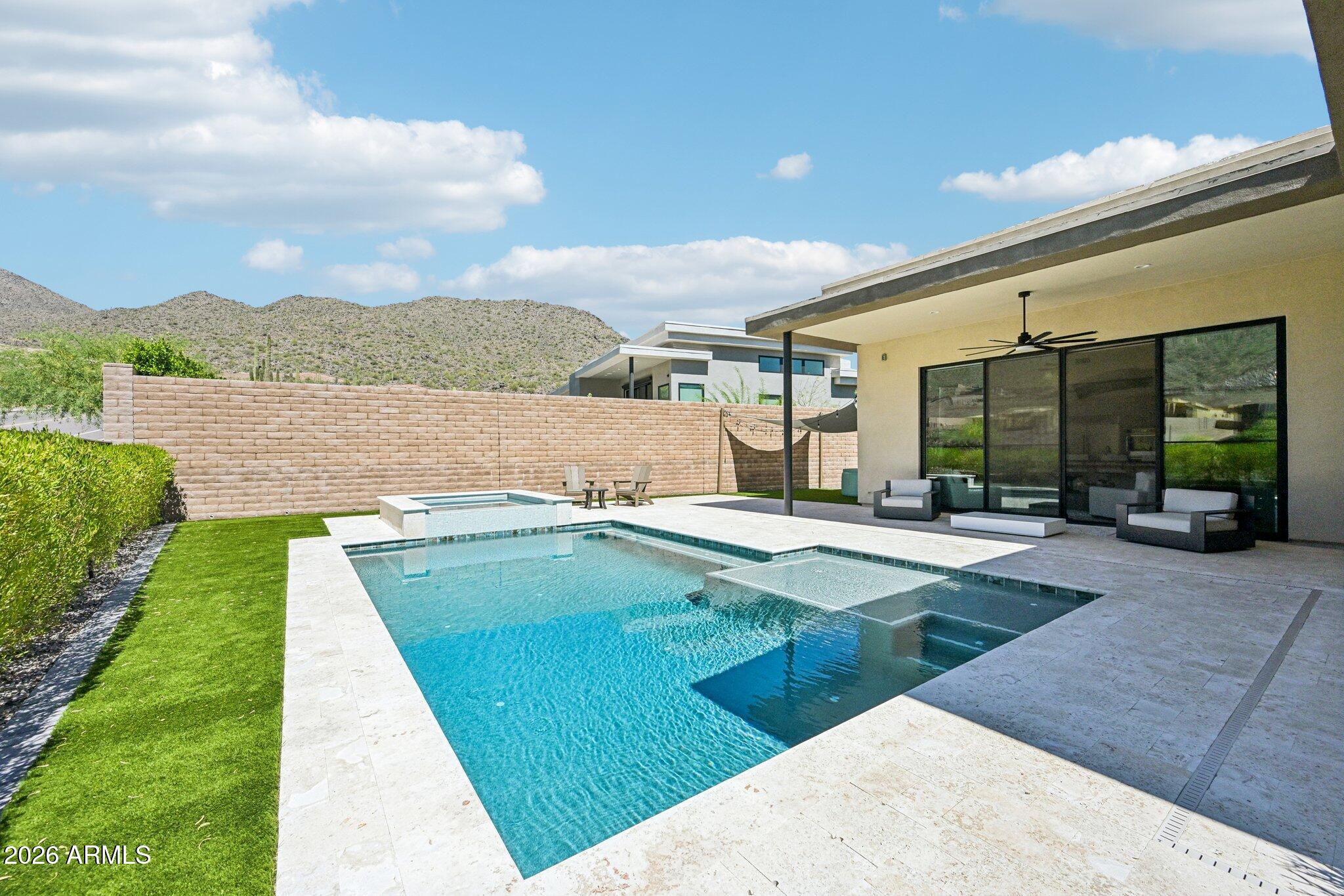 ADERO CANYON PARCEL 5 REPLAT - Residential