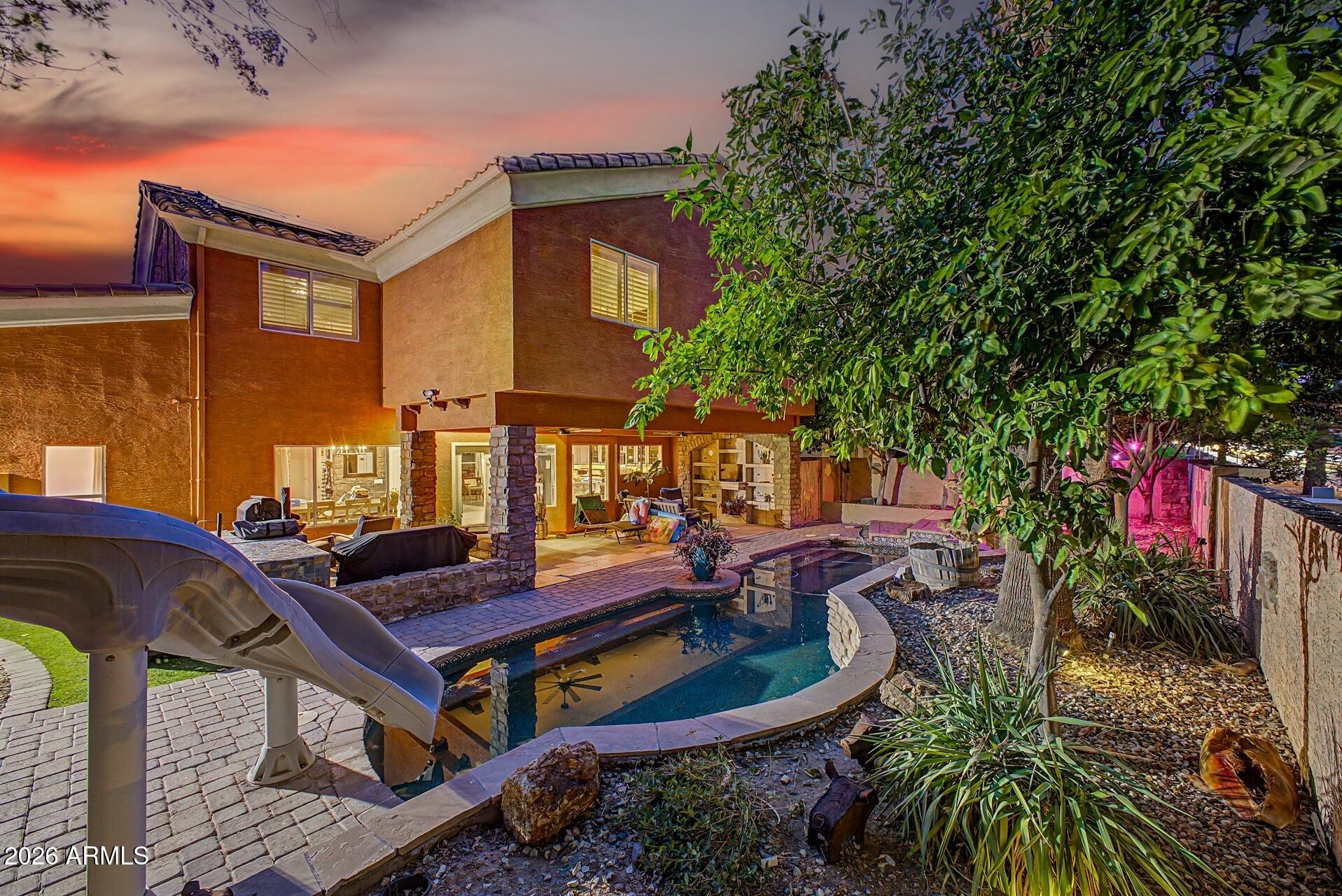 TUSCANY POINT - Residential