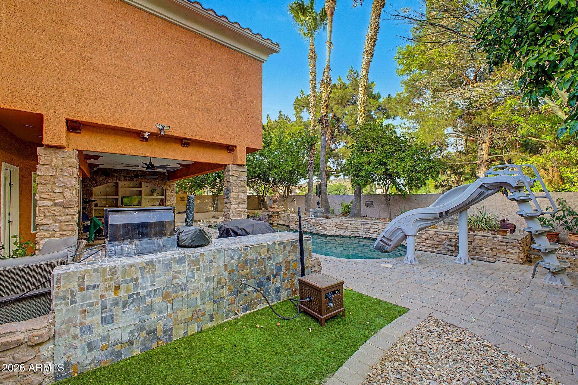 TUSCANY POINT - Residential