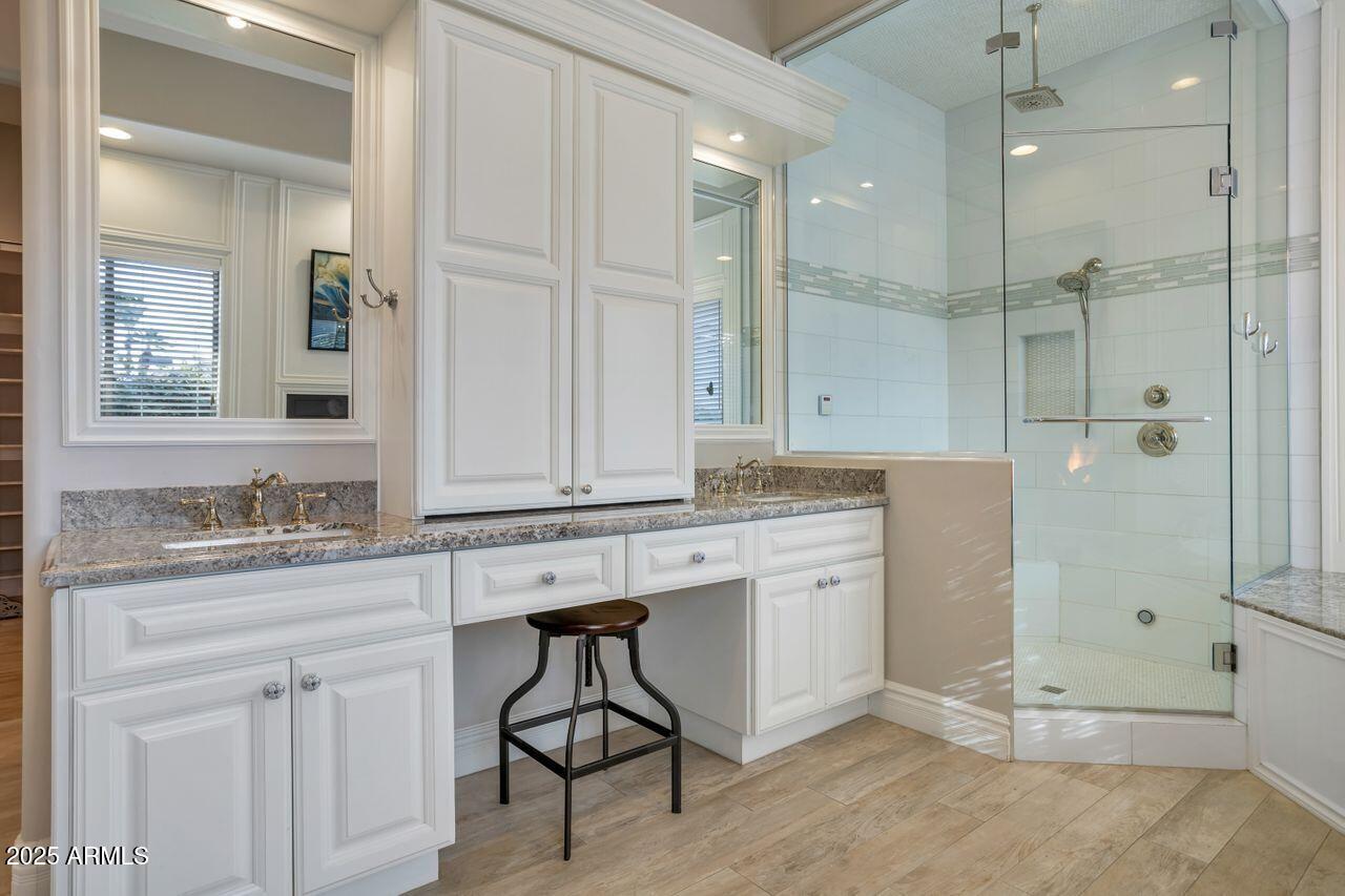 Royal Palm - Residential