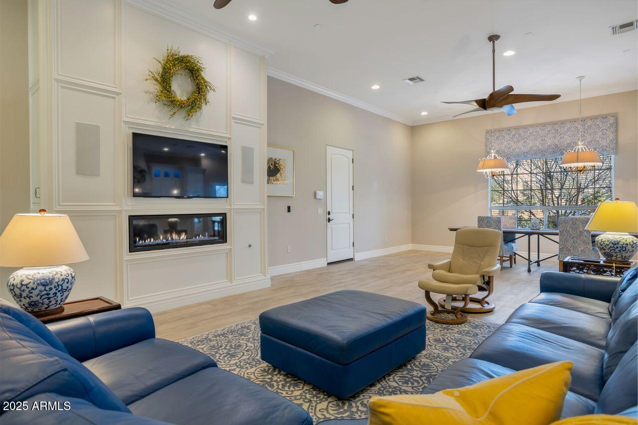 Royal Palm - Residential