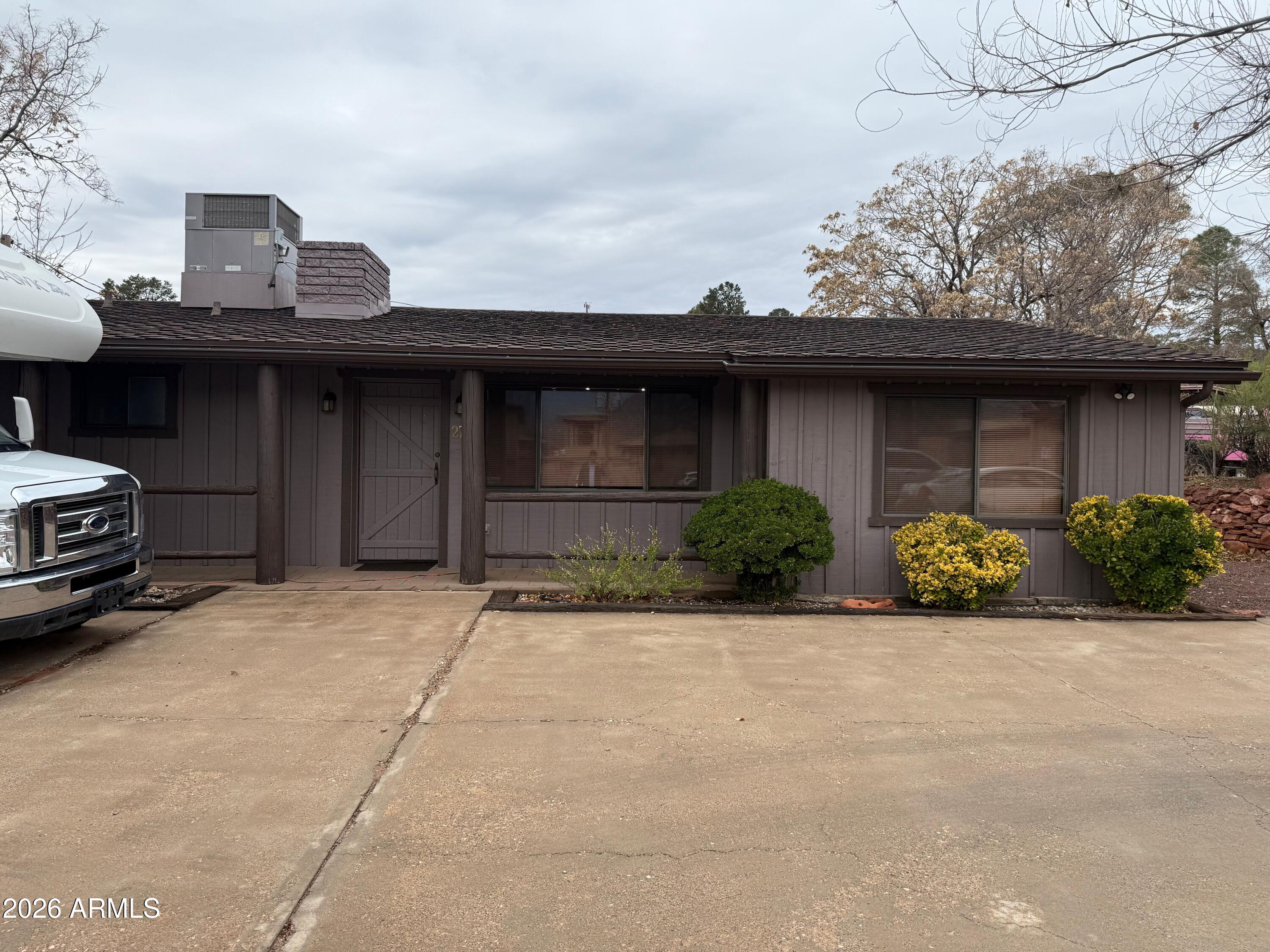 SEDONA - Commercial Lease