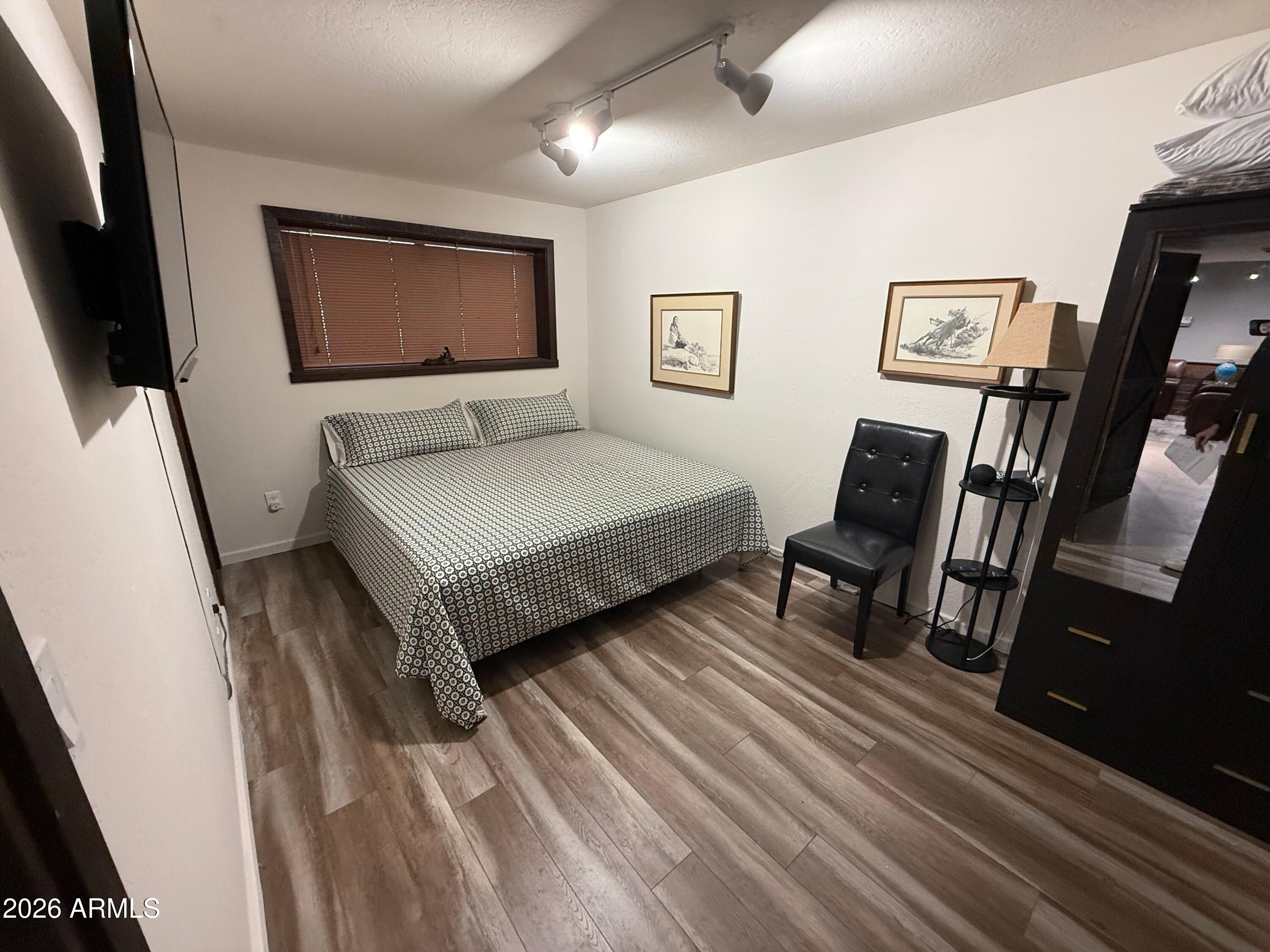 SEDONA - Commercial Lease