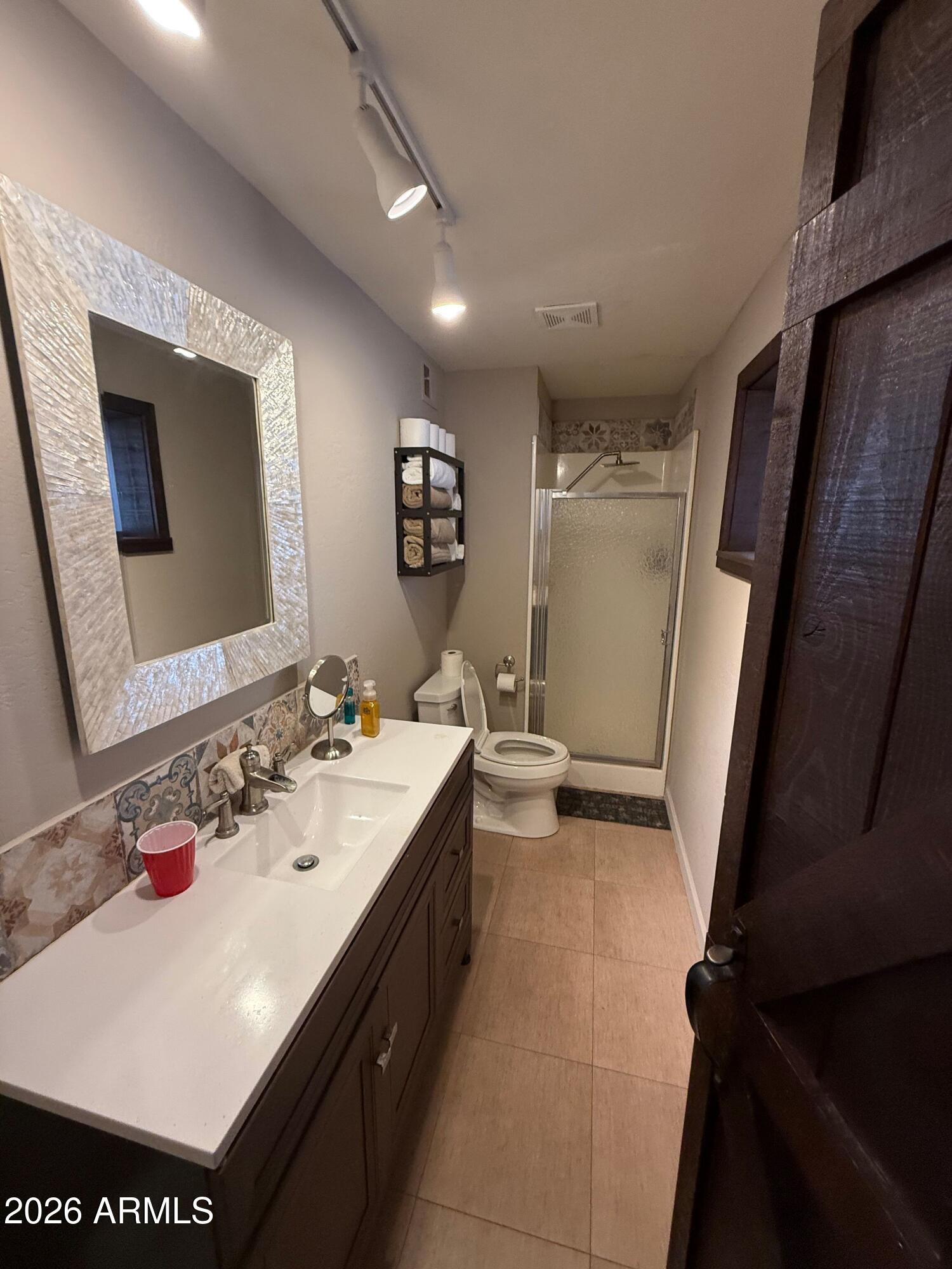 SEDONA - Commercial Lease