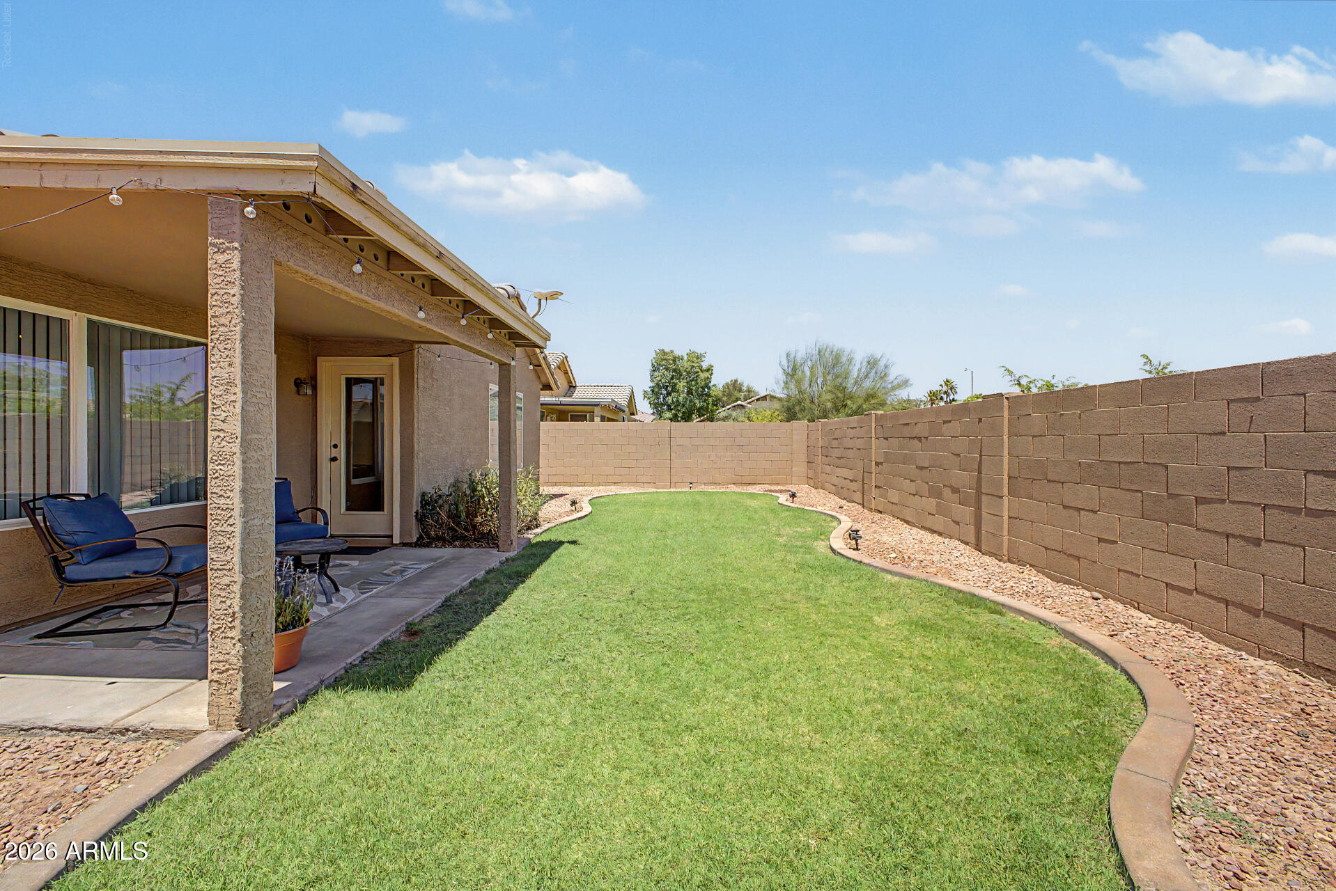 LAS PALMERAS WEST - Residential