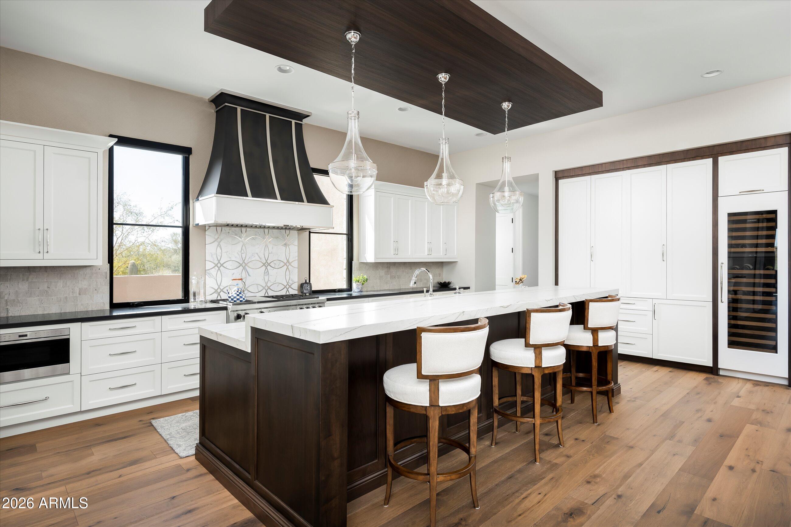 WHISPER ROCK - Residential