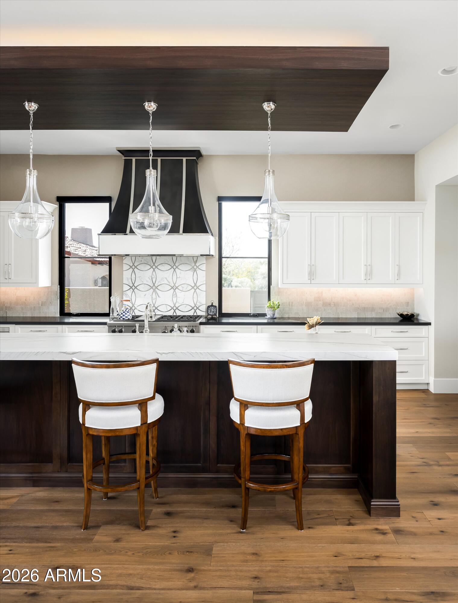 WHISPER ROCK - Residential