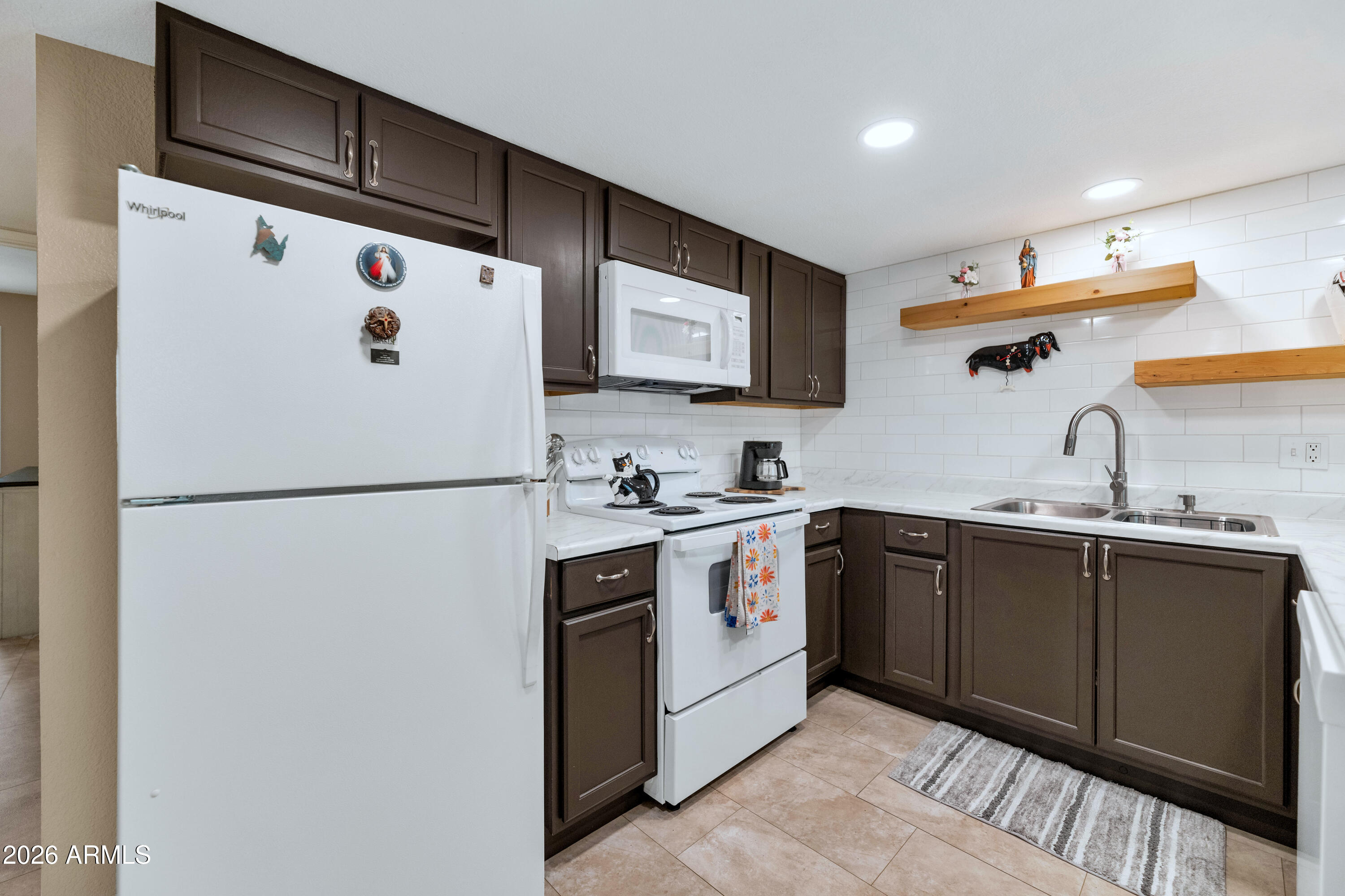 FRONTIER VILLAGE CONDOMINIUMS PHASE 2 - Residential